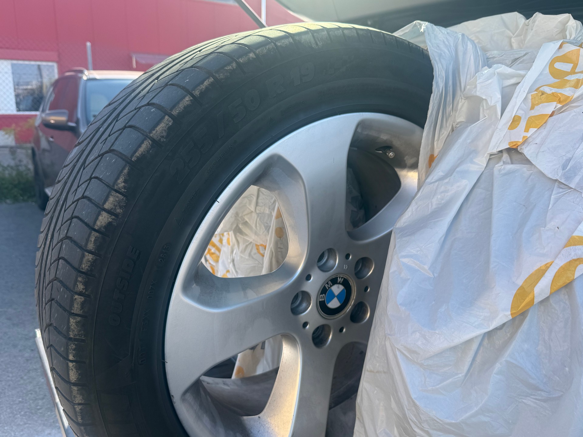 BMW X5 4.4i-image-6
