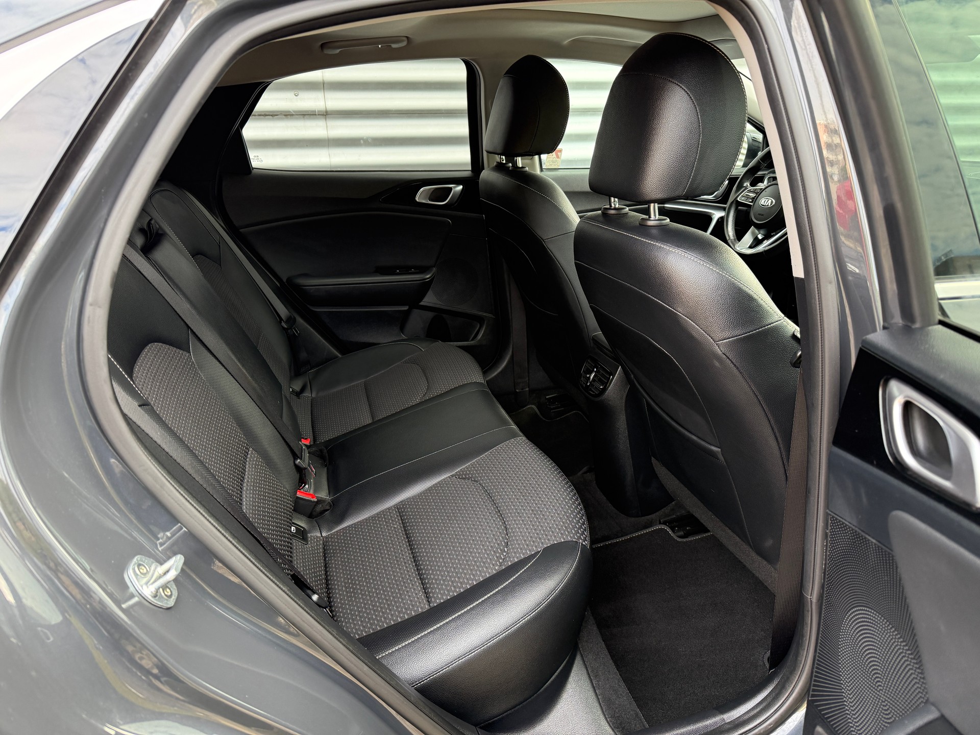 KIA XCeed 1.4 T-GDi Style DCT-image-7