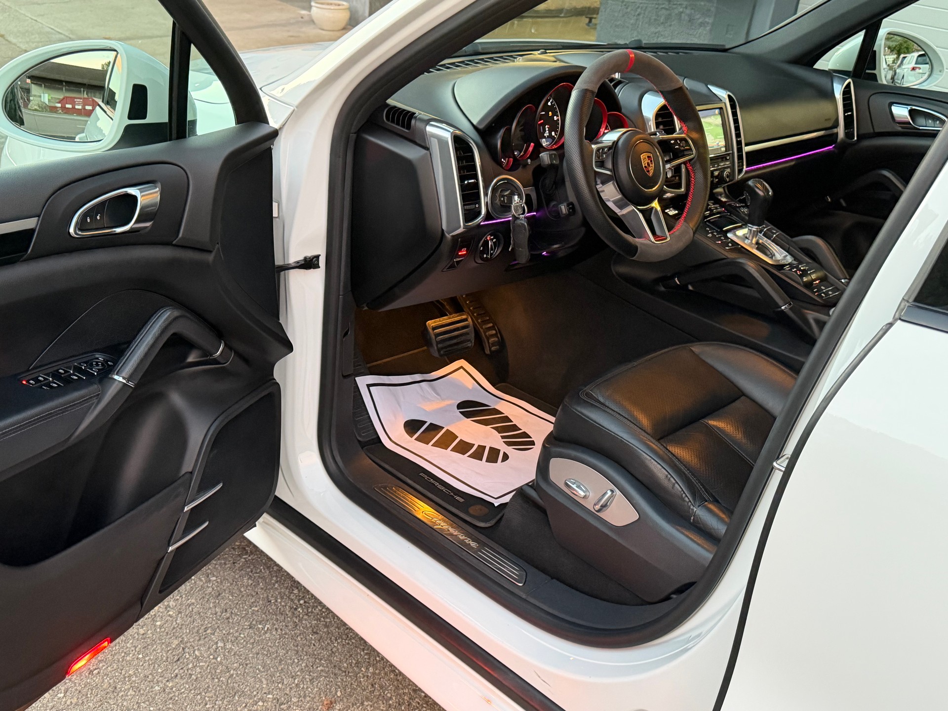 PORSCHE CAYENNE-image-7