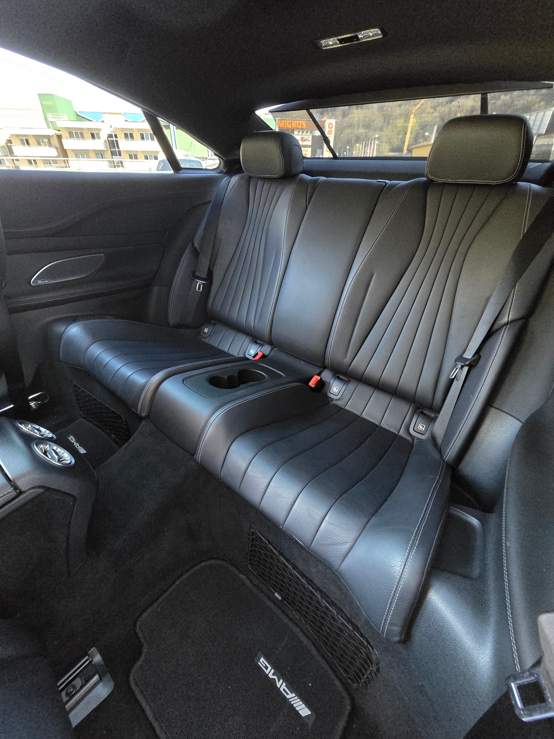 MERCEDES-BENZ E 400 AMG Line 4matic-image-11