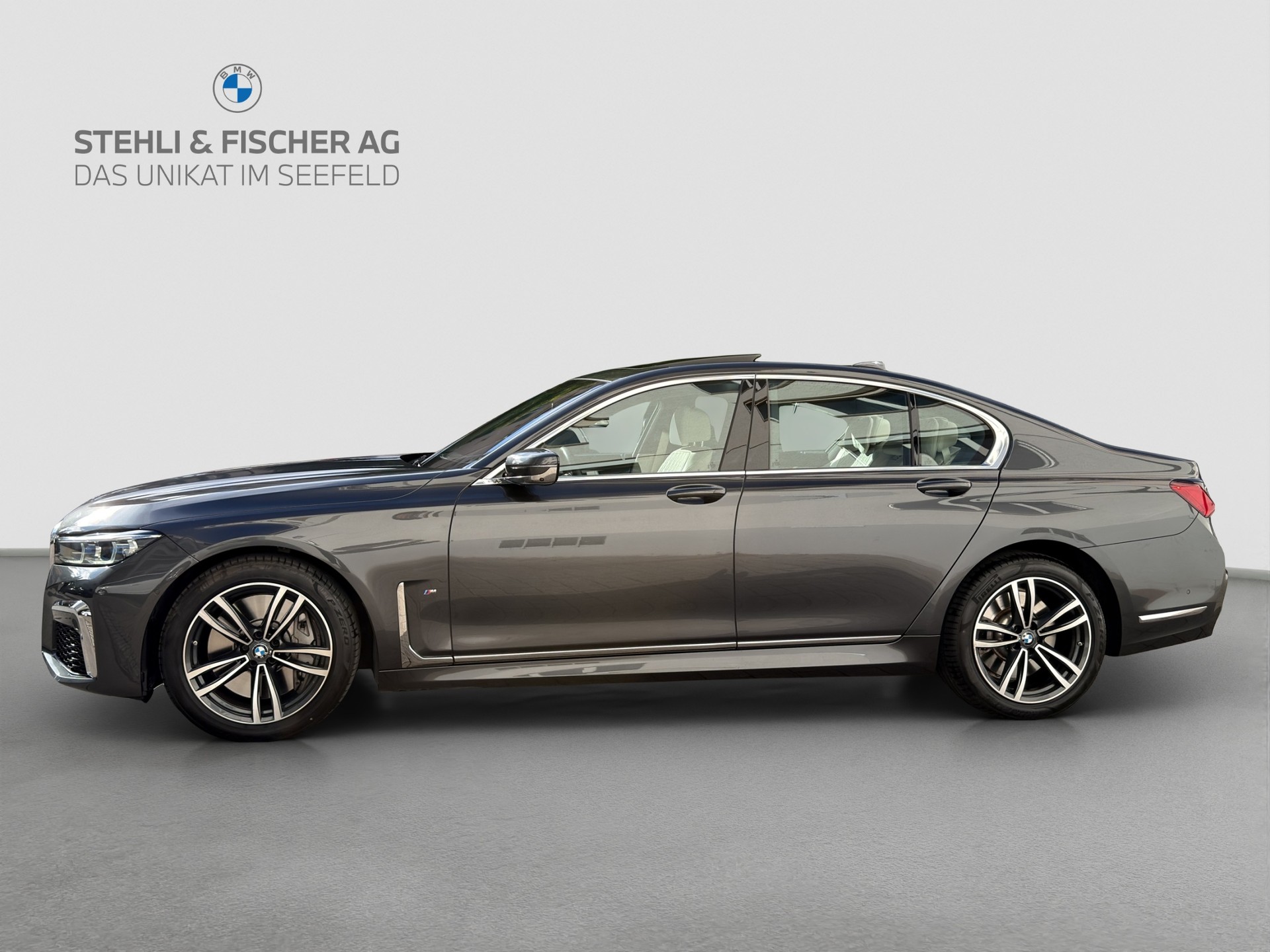BMW 750i xDrive M Sport Steptronic-image-4