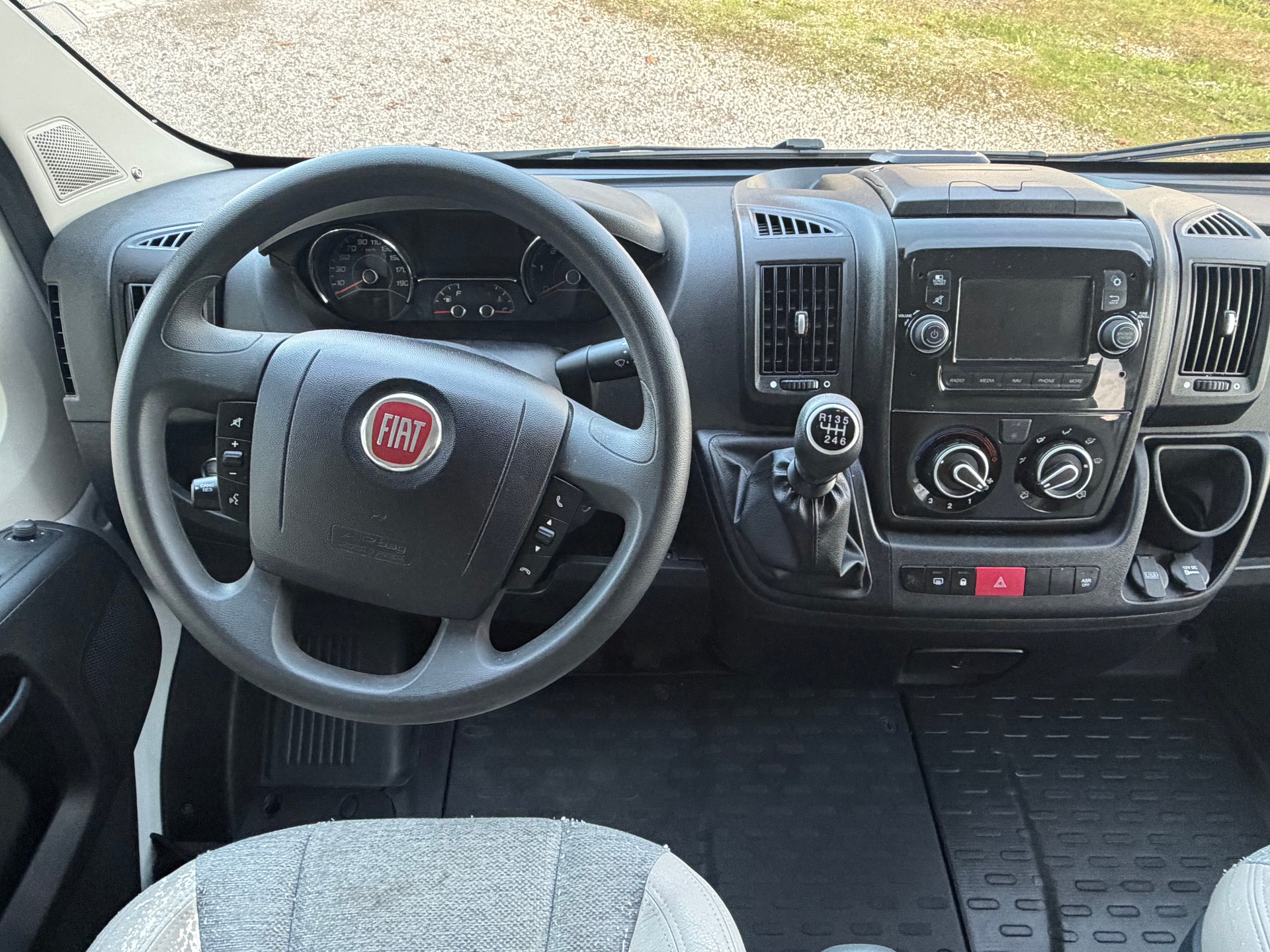 FIAT ***2.3 JTD 140 PS ***SUNLIVING V60 SP ***ANHÄNGERLAST 2500KG***TOP-NUTZLAST 700KG***TOP-FAHRZEUG***-image-20
