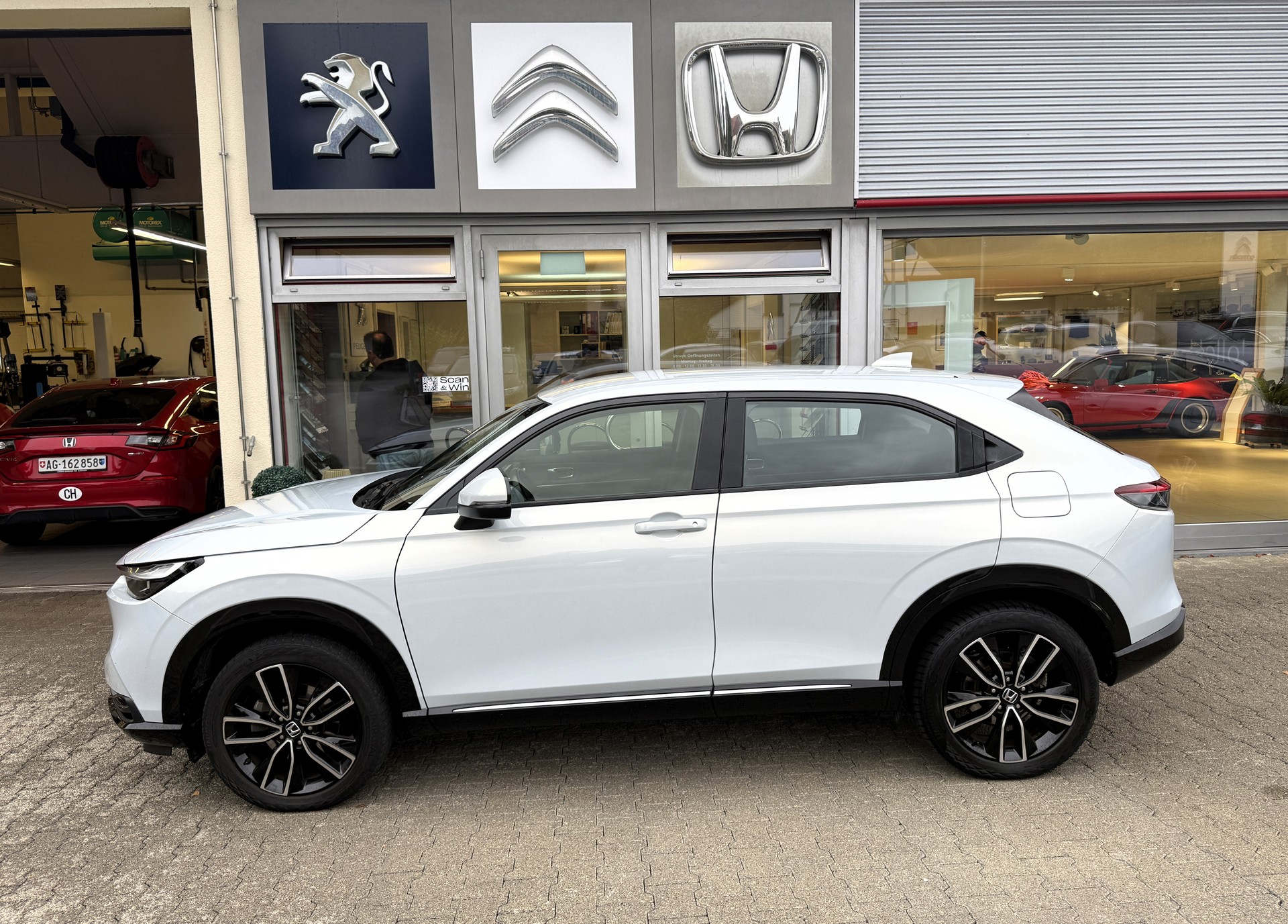 HONDA HR-V 1.5i-MMD Advance CVT-image-3