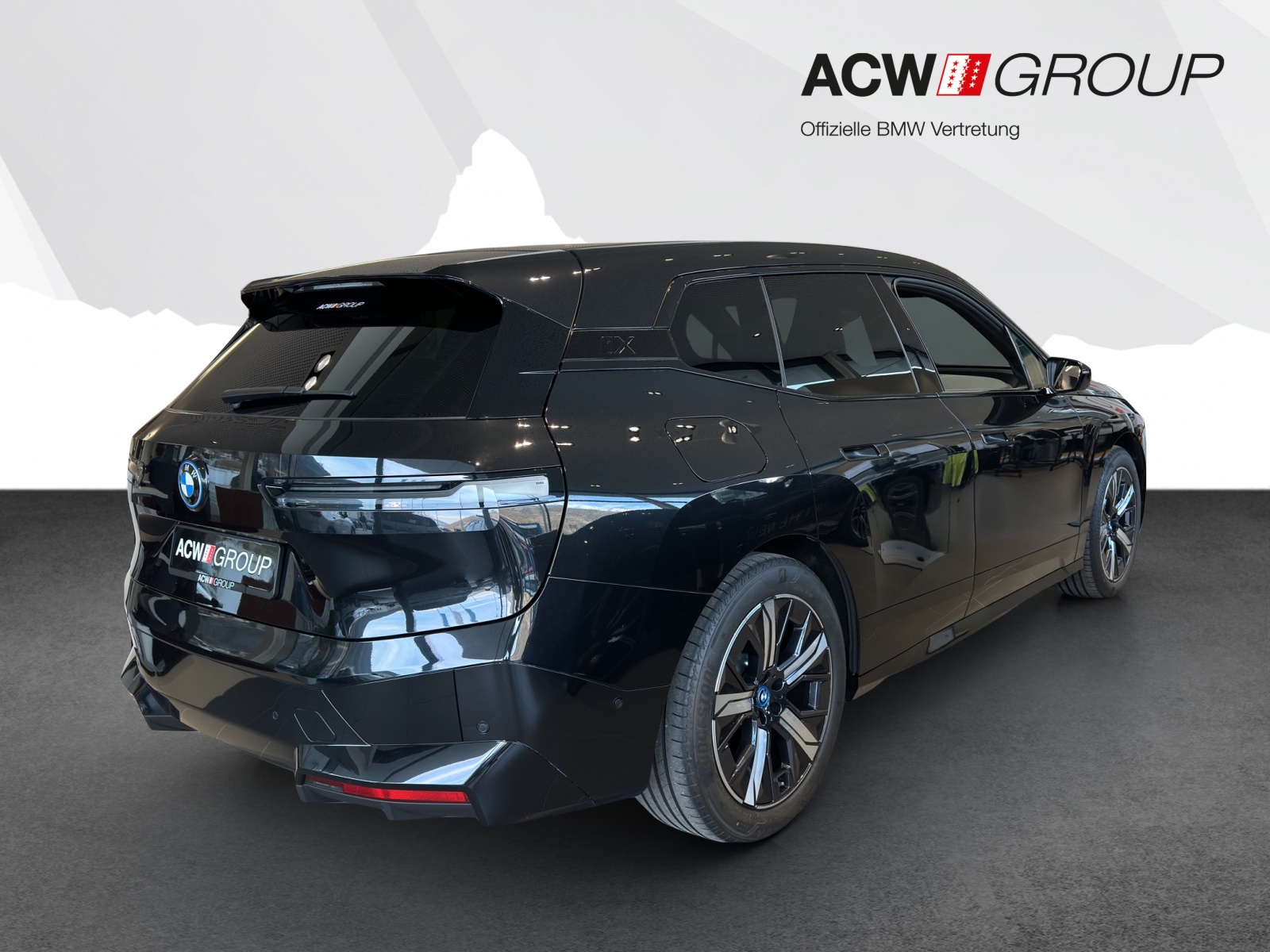 BMW iX xDrive50-image-3