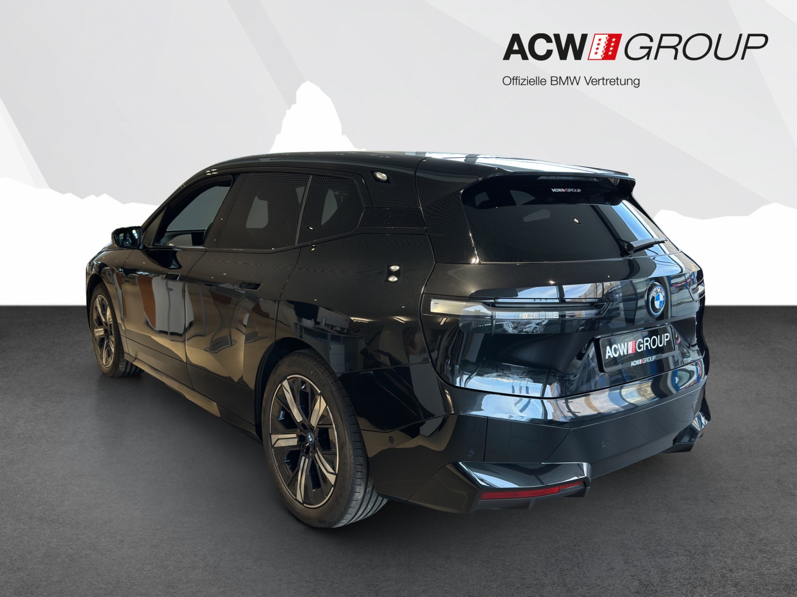 BMW iX xDrive50-image-1