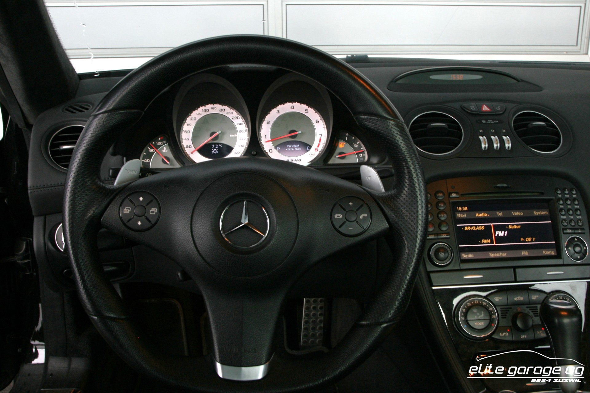 MERCEDES-BENZ SL 63 AMG Speedshift MCT-image-12