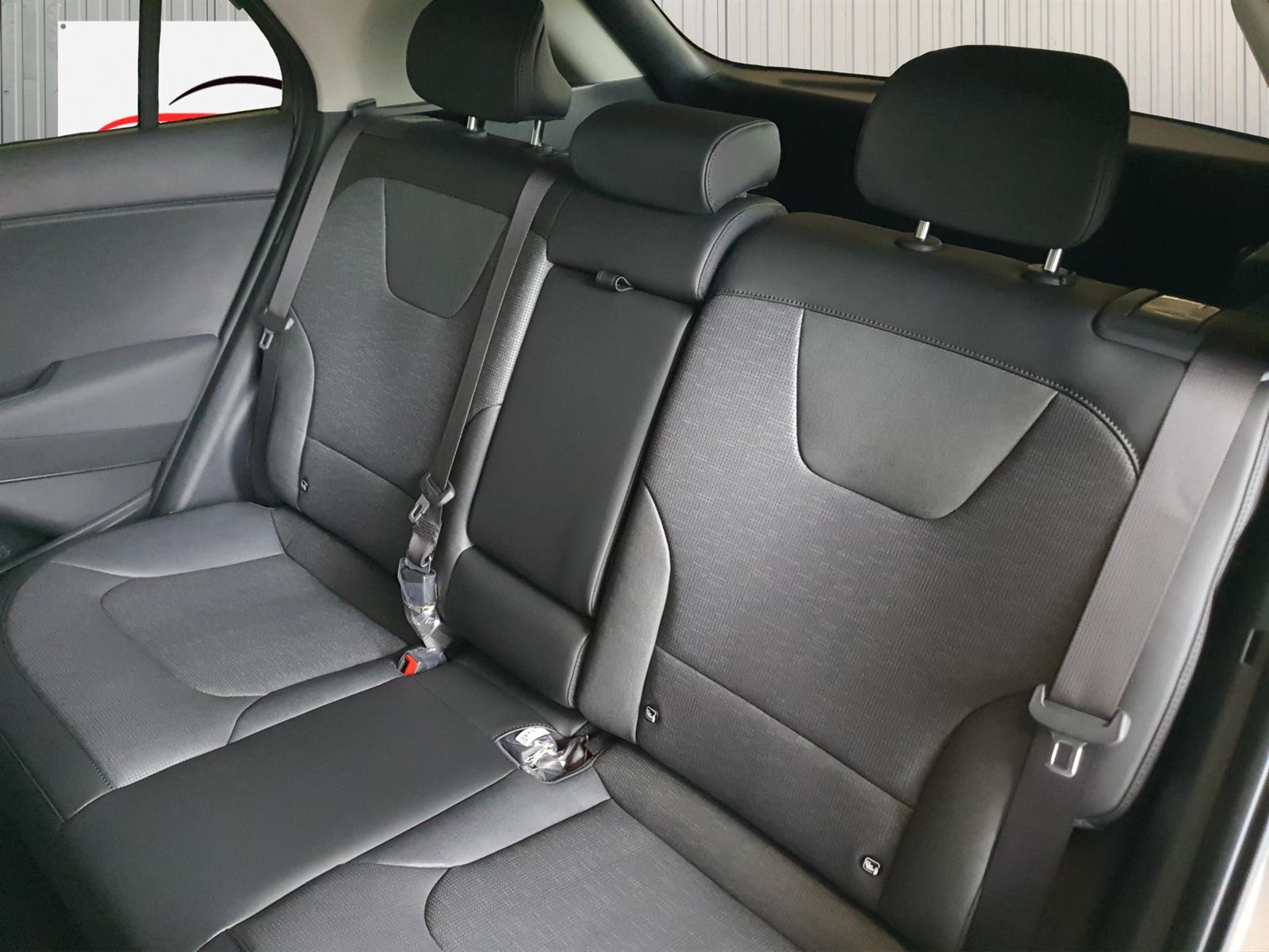 KIA Niro 1.6 GDi Plug-in Hybrid Style-image-5