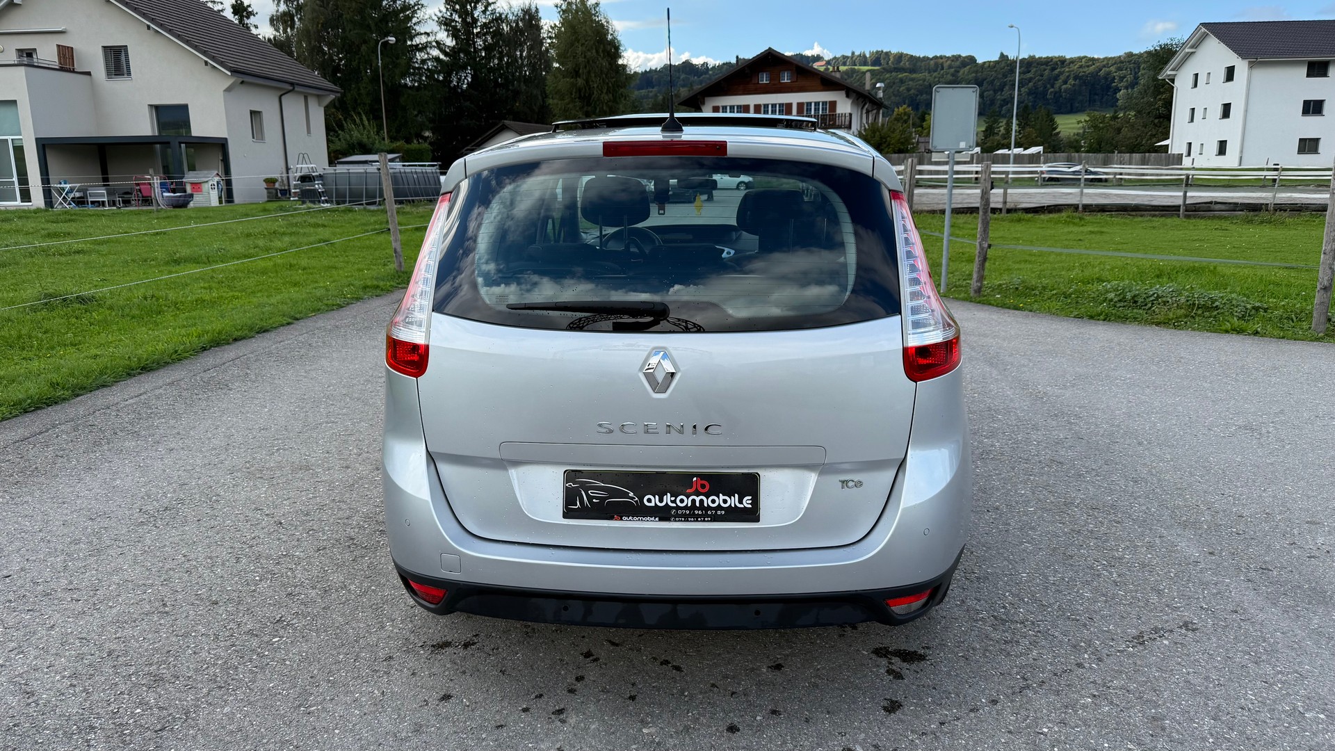 RENAULT Grand Scénic 1.4 16V Turbo Dynamique-image-5