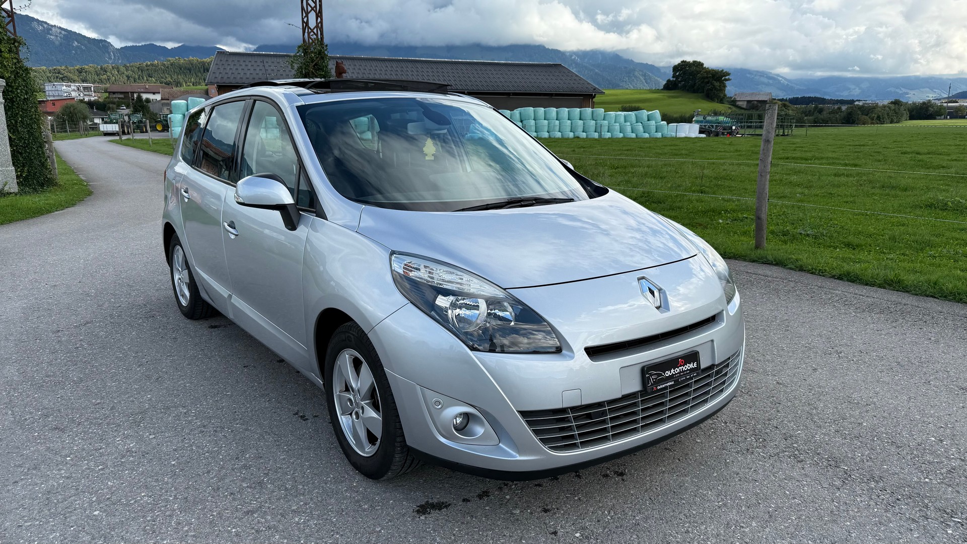 RENAULT Grand Scénic 1.4 16V Turbo Dynamique