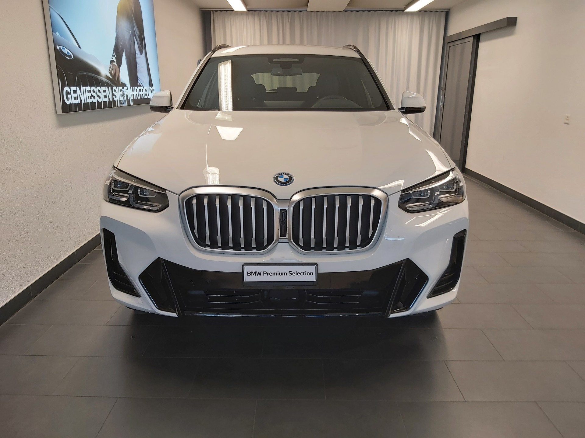 BMW X3 xDrive 30e M Sport-image-2