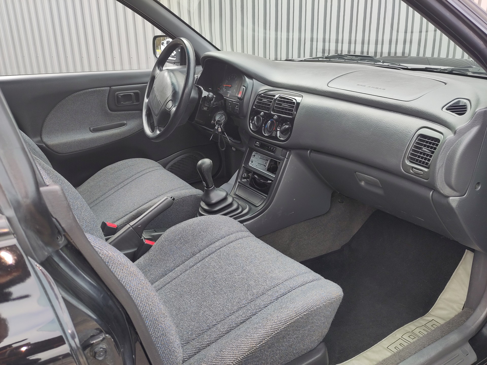 SUBARU Impreza 2.0 Turbo-image-5