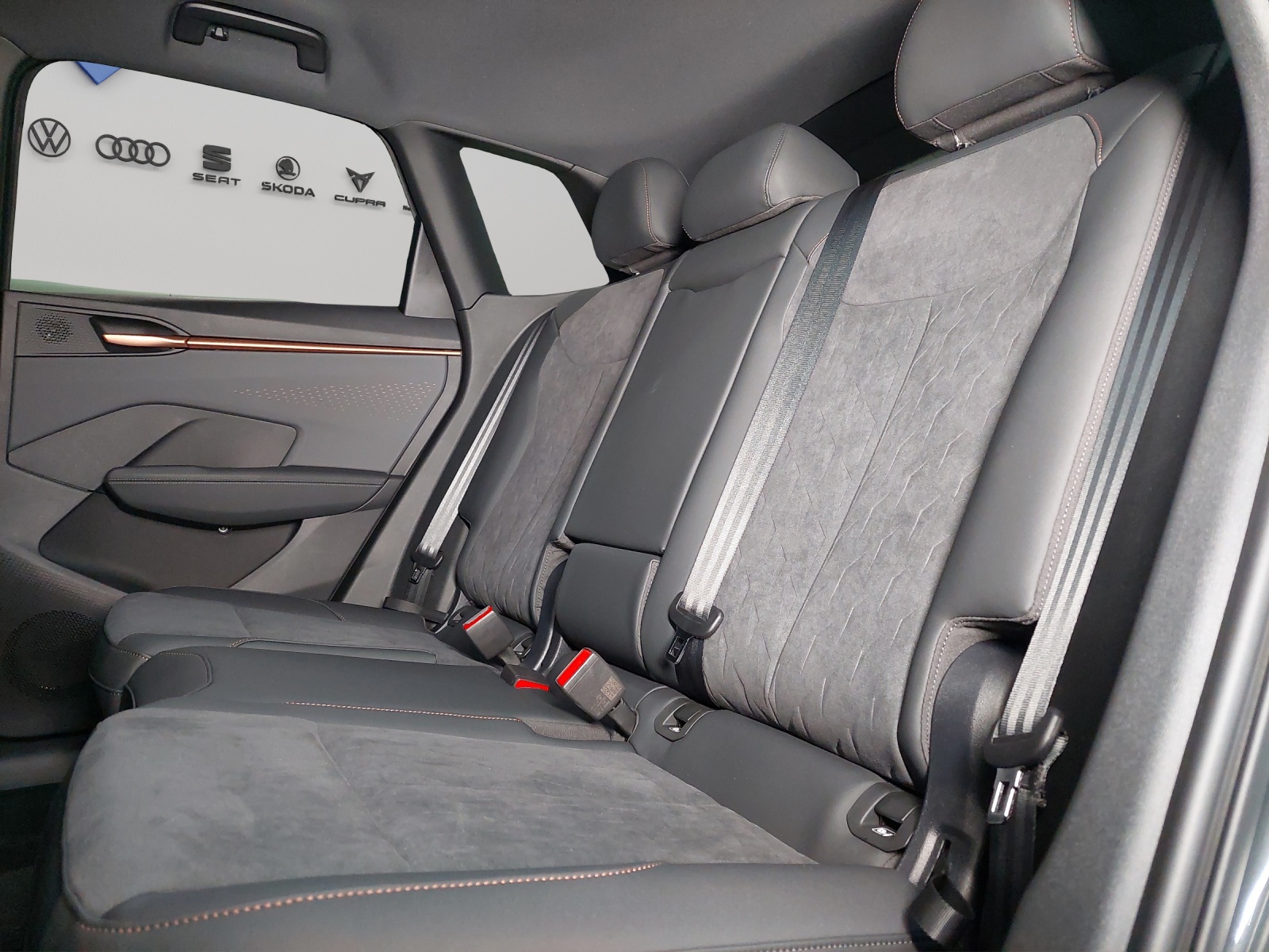 CUPRA Terramar 1.5 eHybrid DSG-image-8