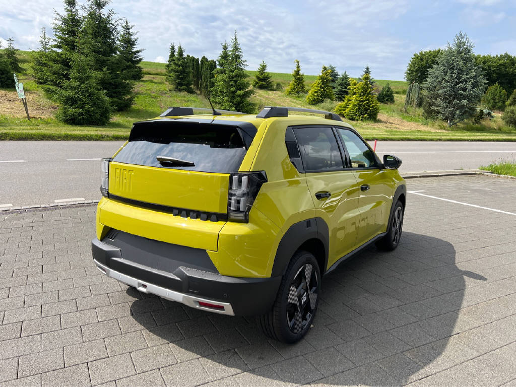 FIAT Grande Panda La Prima-image-2