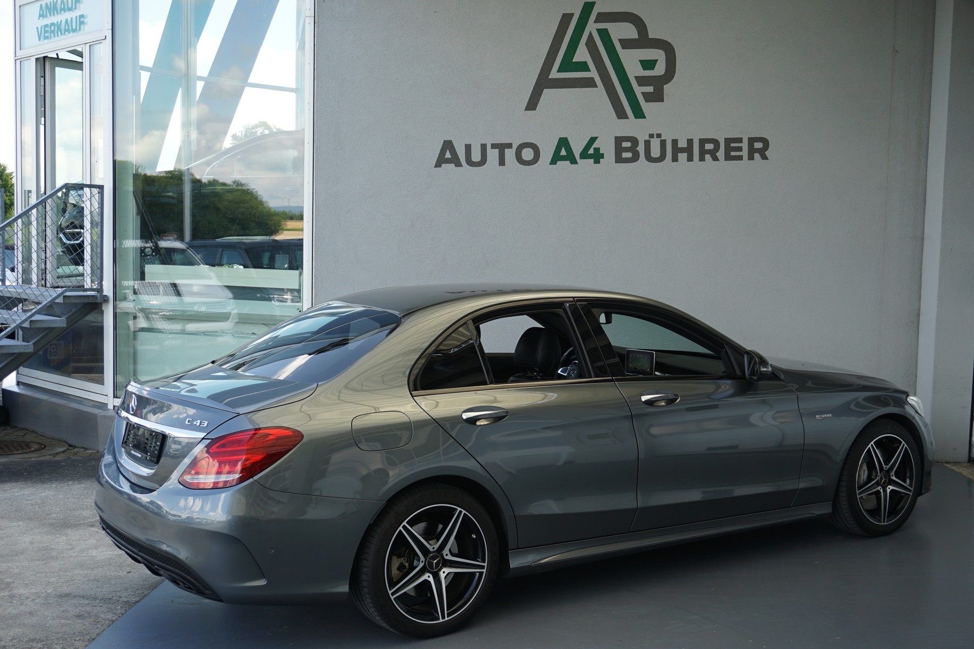 MERCEDES-BENZ C 43 AMG 4Matic Limousine 367 PS-image-7