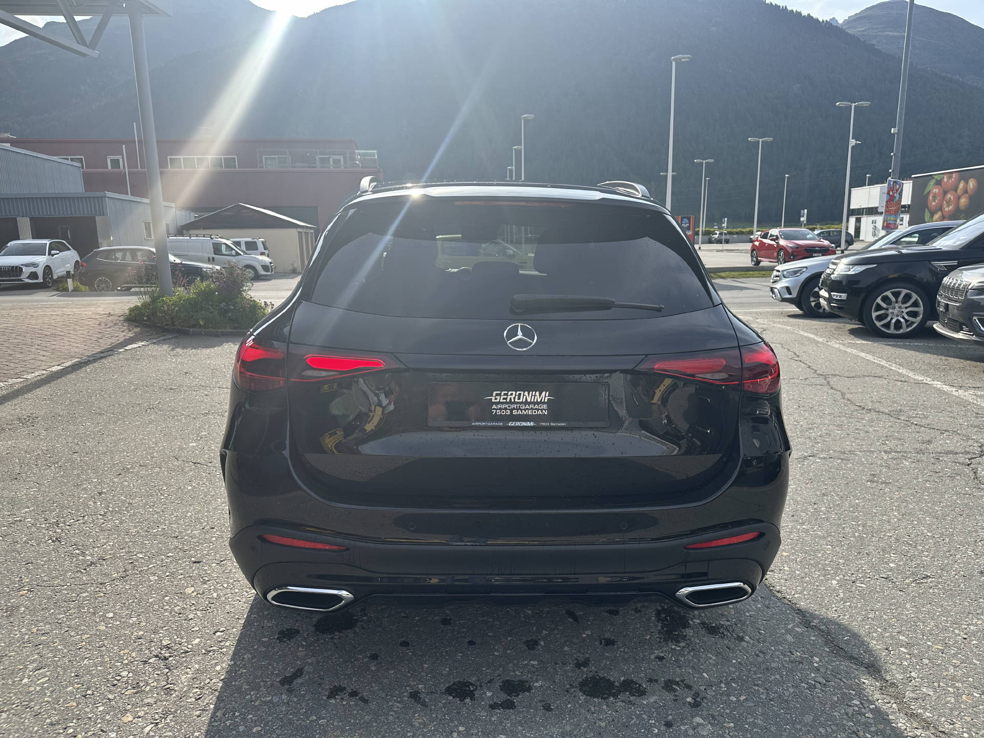 MERCEDES-BENZ GLC 200 AMG Line 4matic-image-7