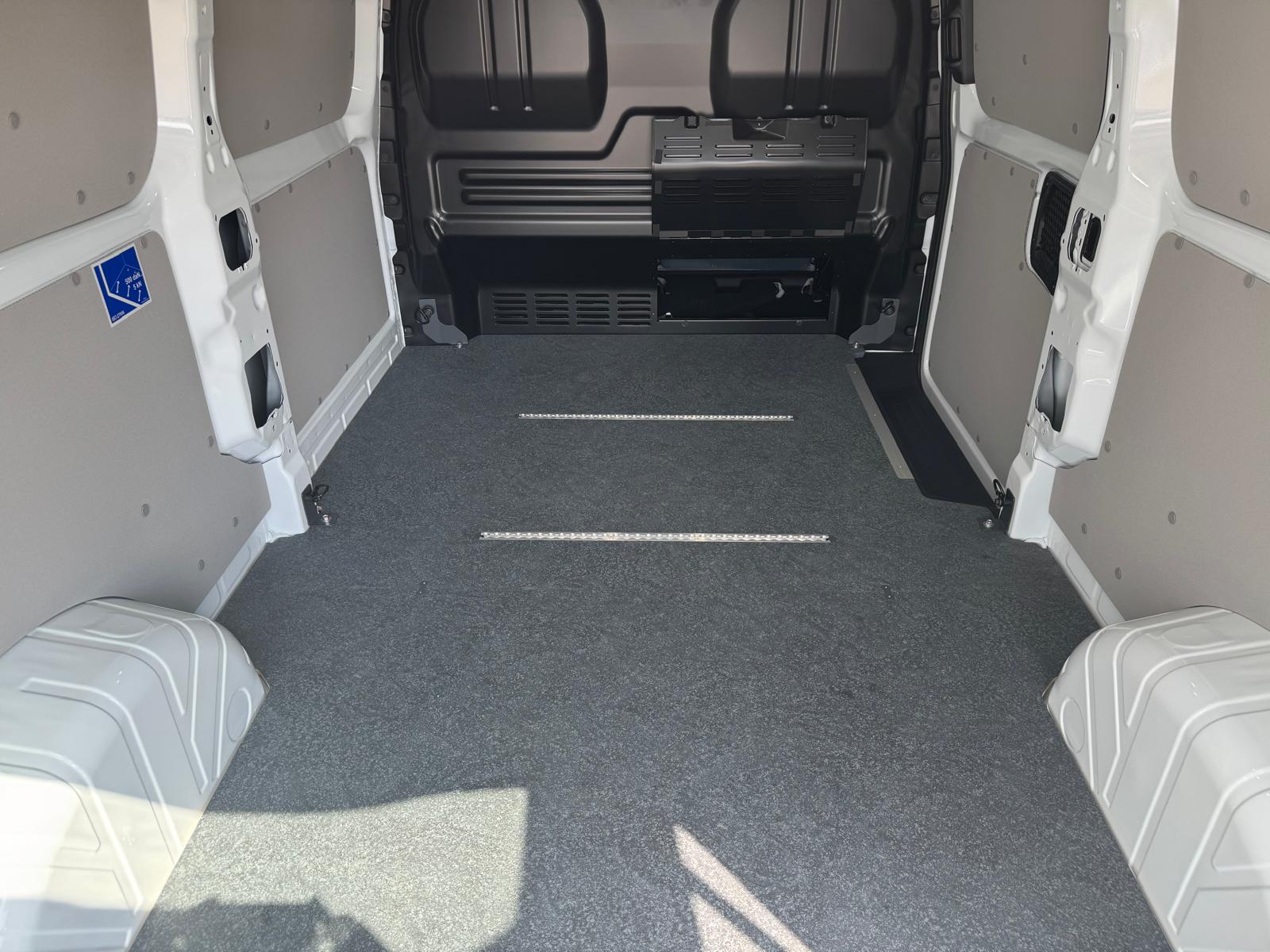 VW Transporter 2.0 TDI 4Motion Lang Automat-image-6