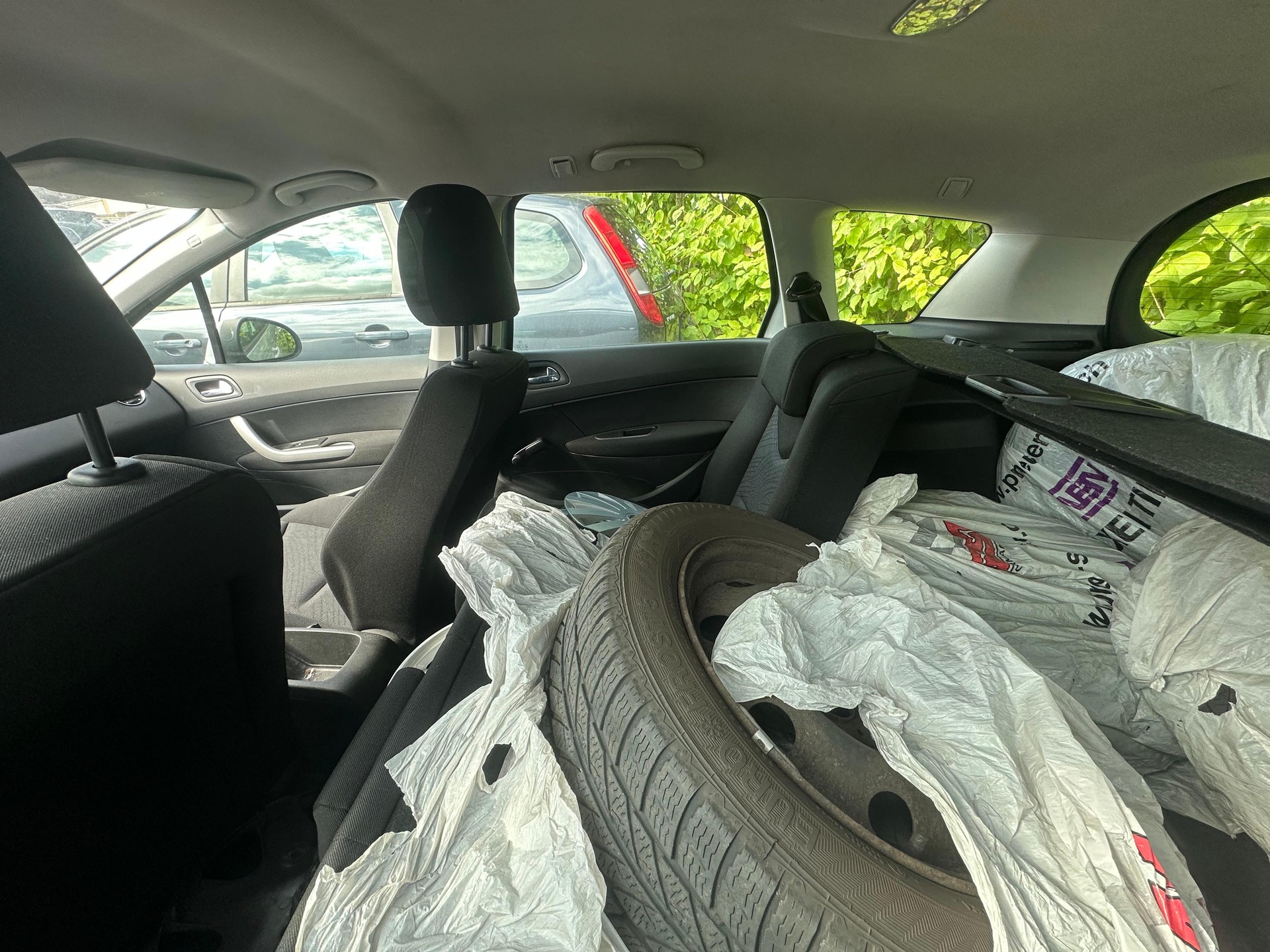 PEUGEOT 308 SW 1.6 HDI Trendy-image-5