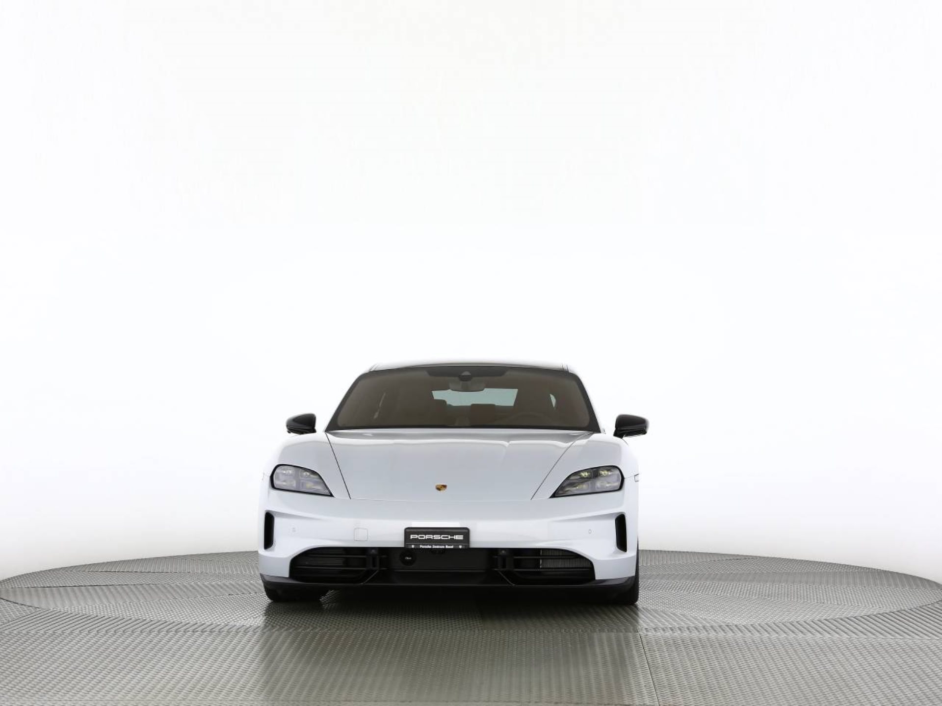 PORSCHE Taycan 4 Black Edition-image-7