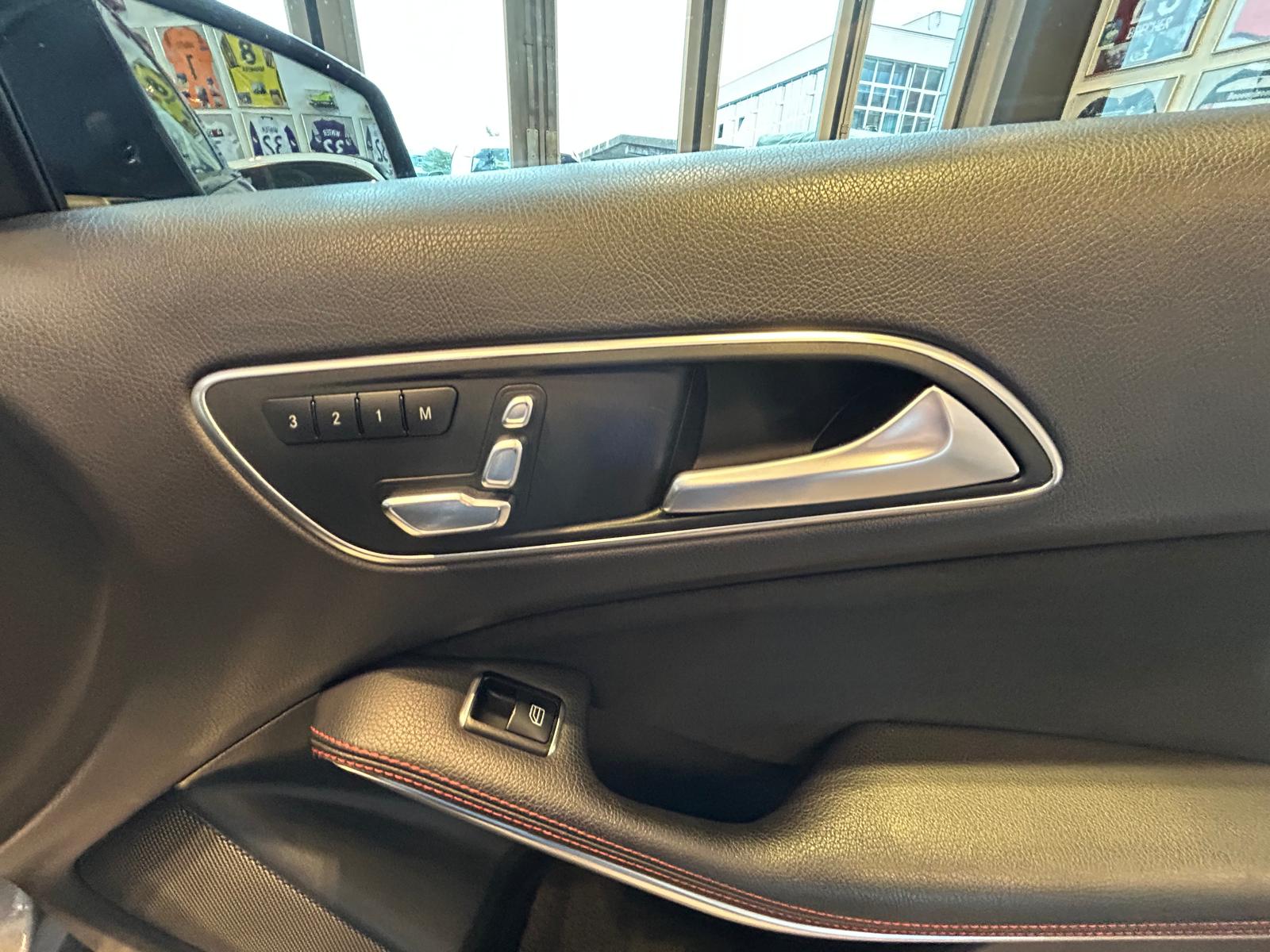 MERCEDES-BENZ A 45 AMG 4Matic Speedshift 7G-DCT-image-19