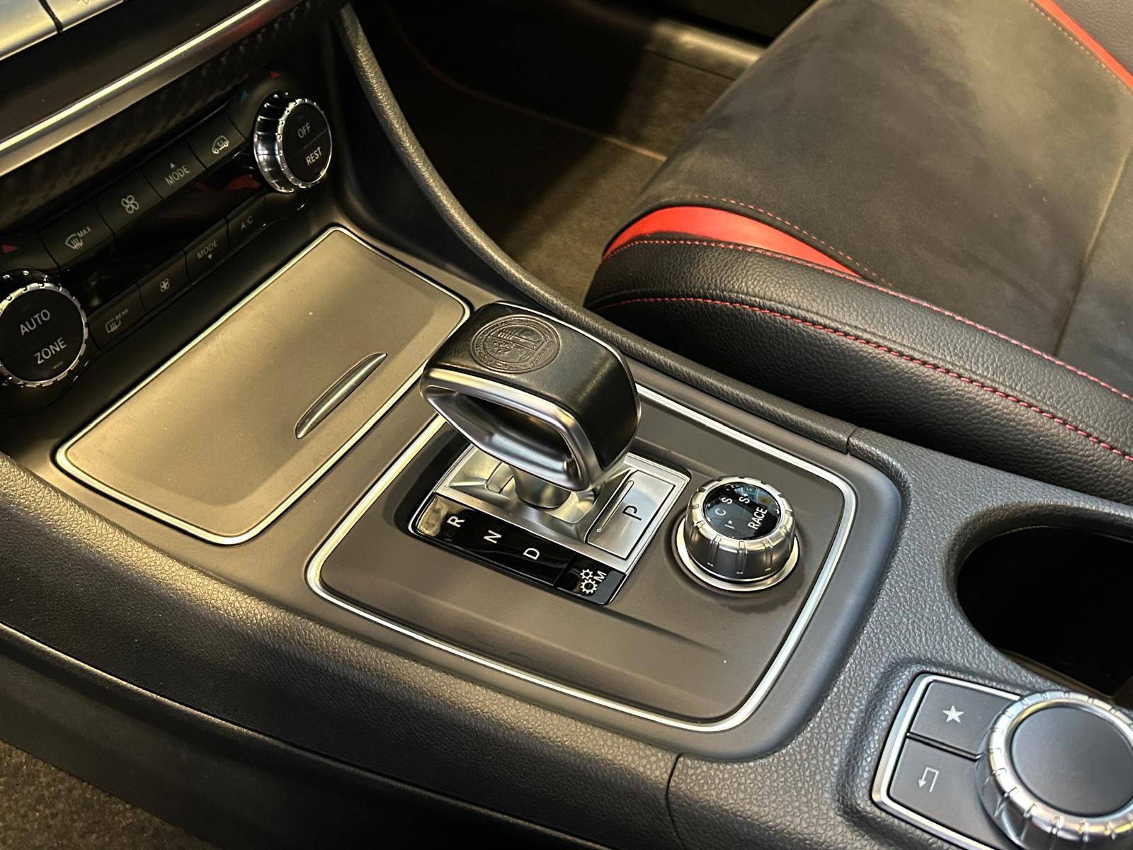 MERCEDES-BENZ A 45 AMG 4Matic Speedshift 7G-DCT-image-16