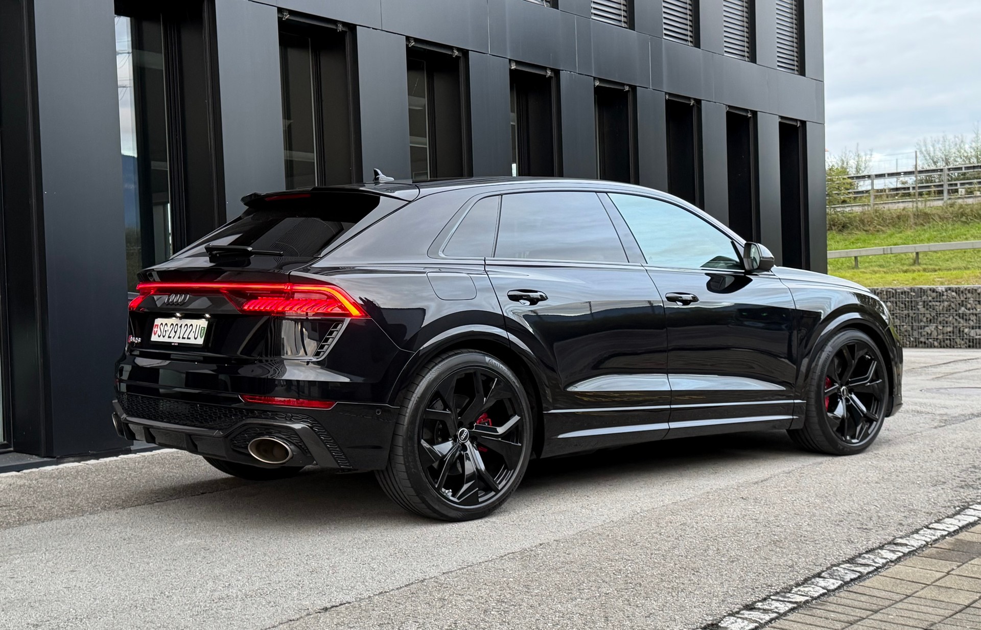 AUDI RSQ8 quattro tiptronic ♦️740 PS ABT*AKRAPOVIC AUSPUFF*VOLLAUSSTATTUNG♦️-showroom-element-2