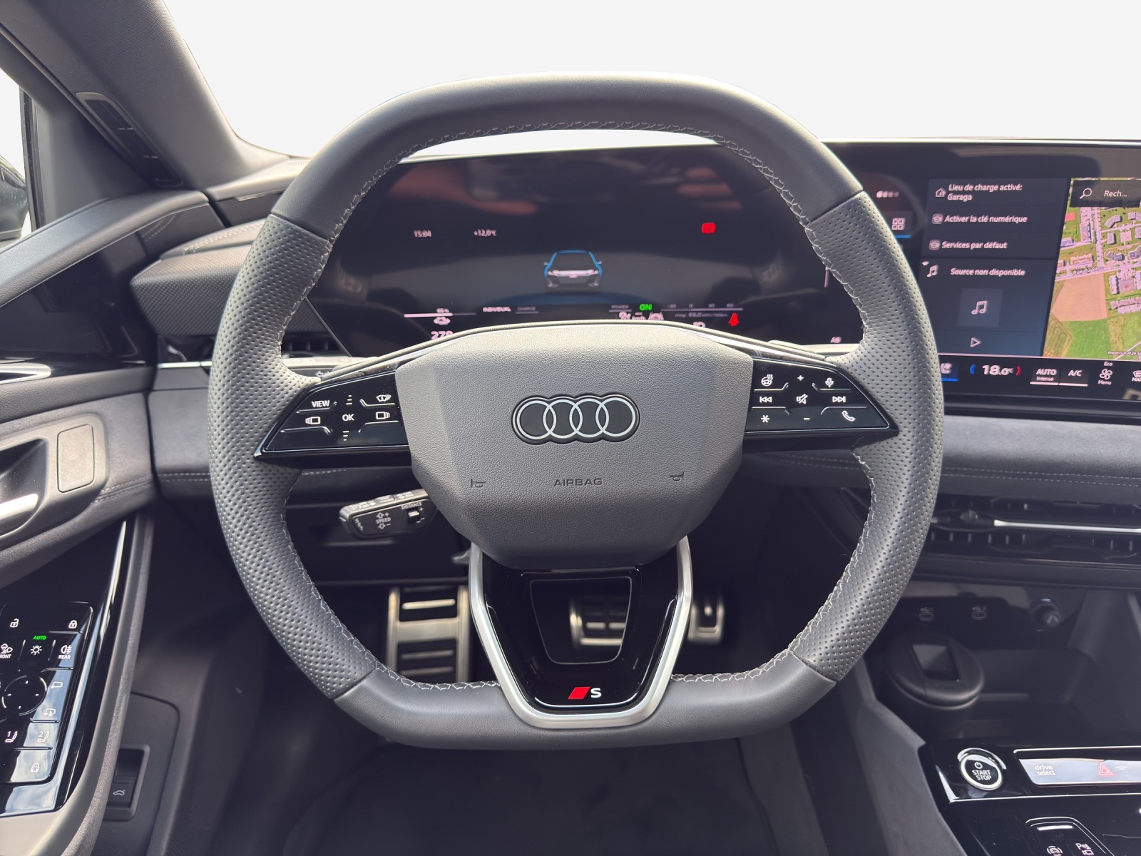 AUDI A6 Avant e-tron quattro-image-12