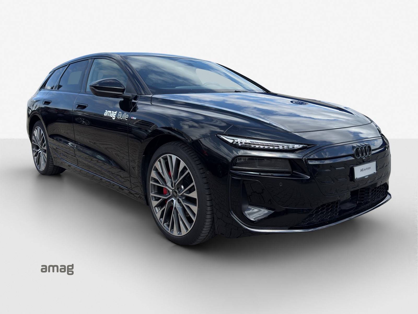 AUDI A6 Avant e-tron quattro-image-8