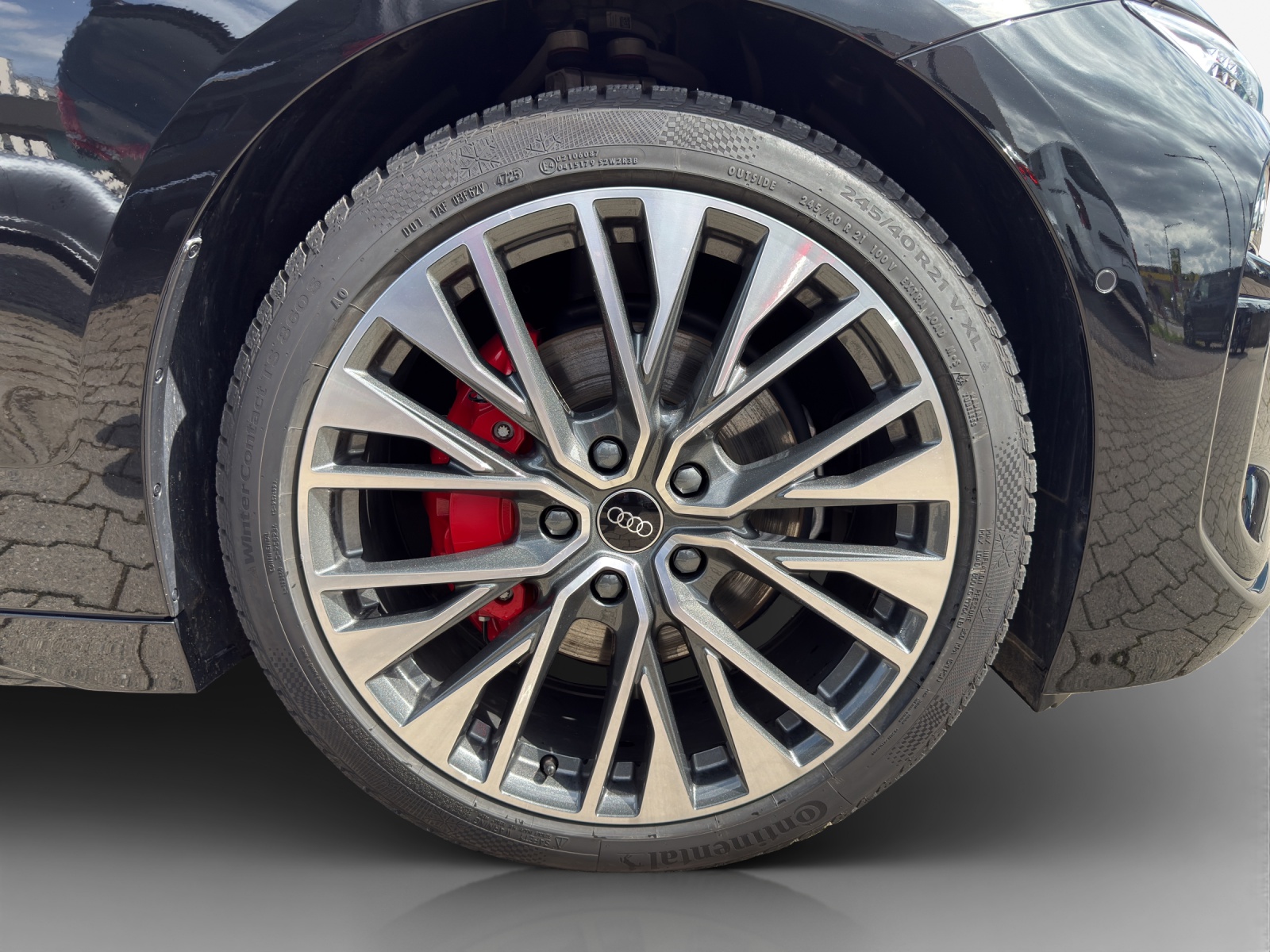 AUDI A6 Avant e-tron quattro-image-7