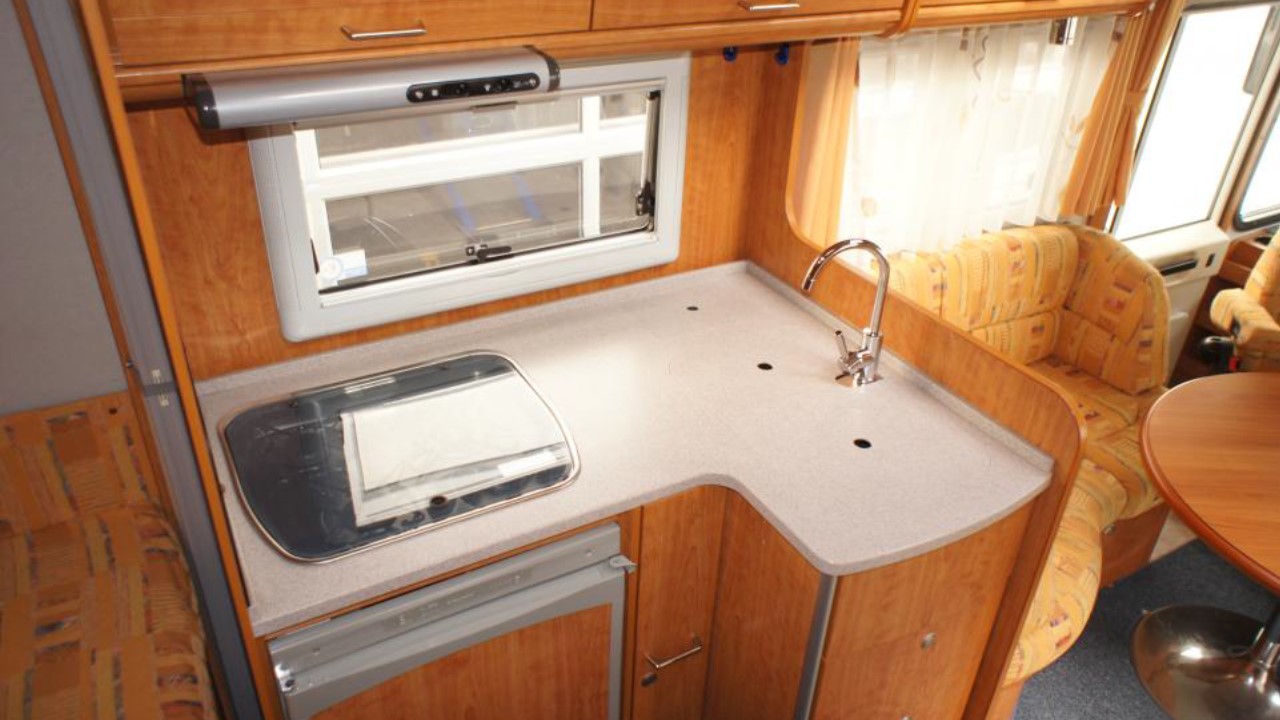 MERCEDES-BENZ RMB - Frankia -White Star I 680 LD-image-8