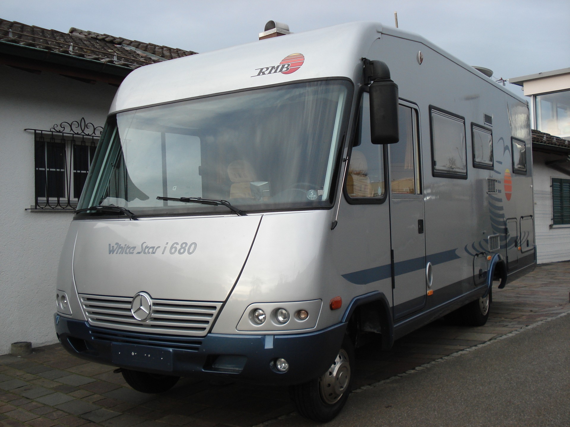 MERCEDES-BENZ RMB - Frankia -White Star I 680 LD-image-1