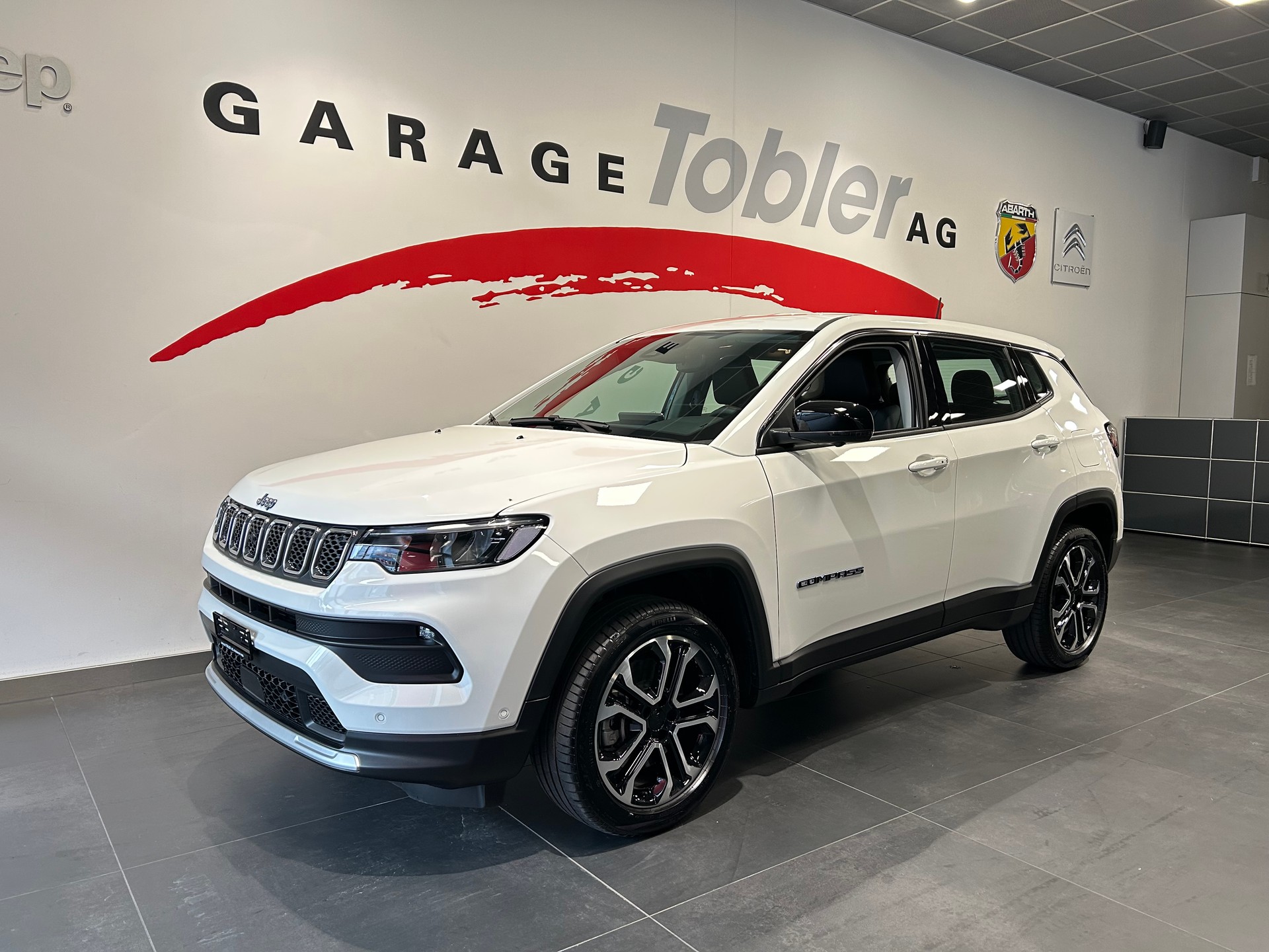 JEEP Compass 1.3 T PHEV Swiss Altitude Plus AWD-image-0