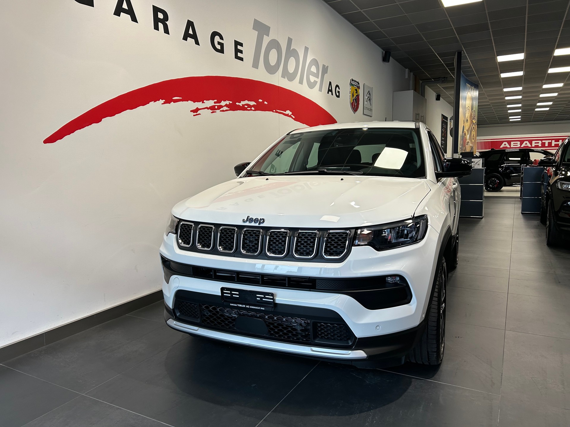 JEEP Compass 1.3 T PHEV Swiss Altitude Plus AWD-image-6