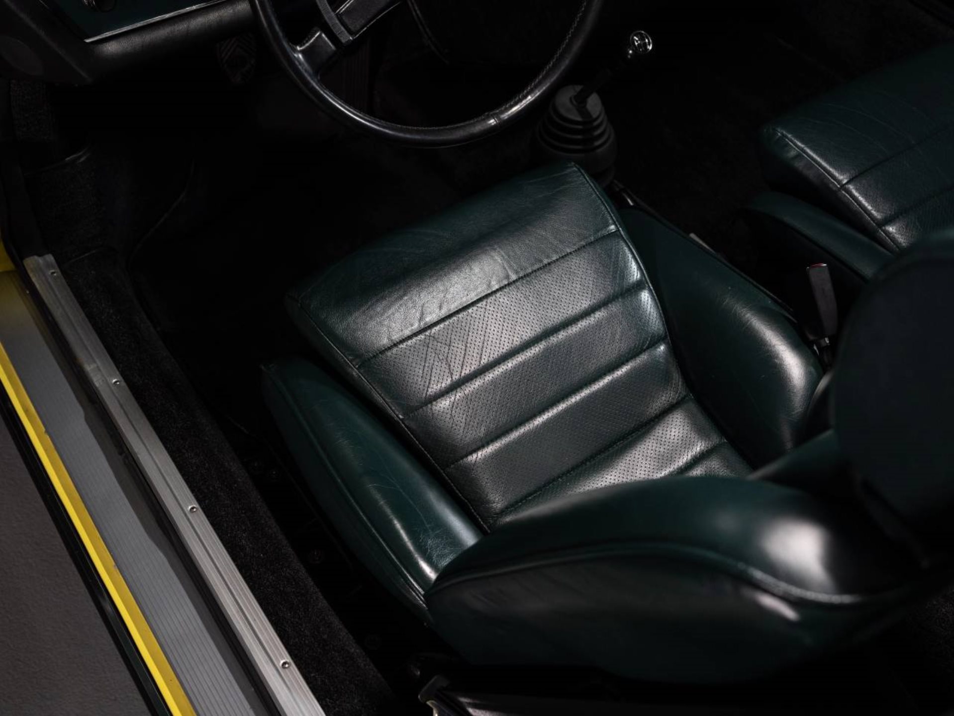 PORSCHE 911 S 2.4 Targa-image-15