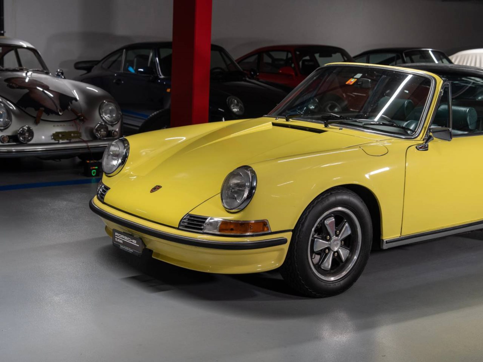 PORSCHE 911 S 2.4 Targa-image-20