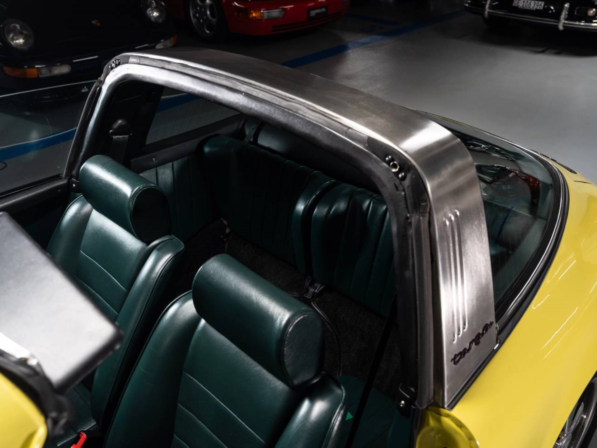 PORSCHE 911 S 2.4 Targa-image-12