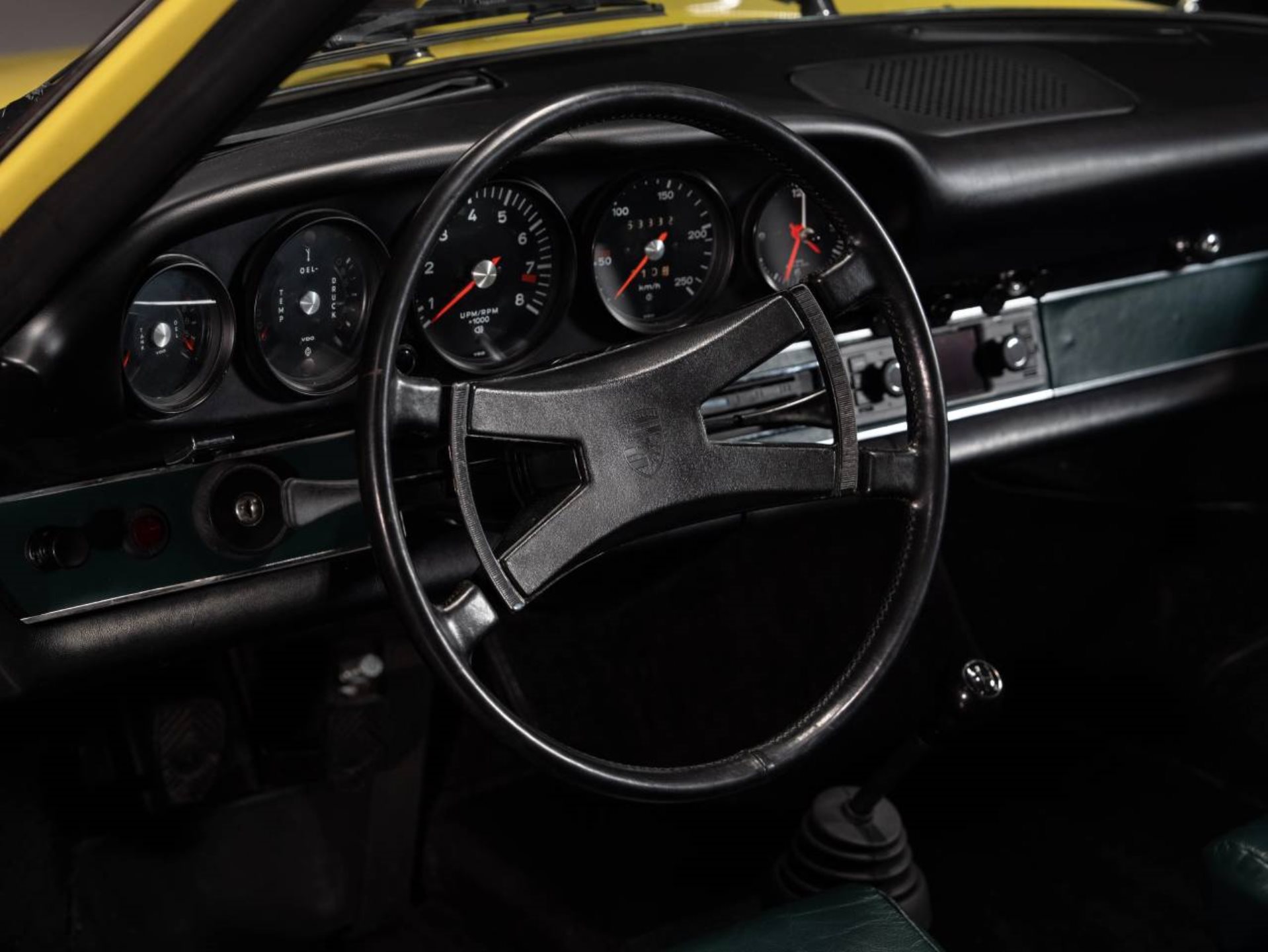 PORSCHE 911 S 2.4 Targa-image-17