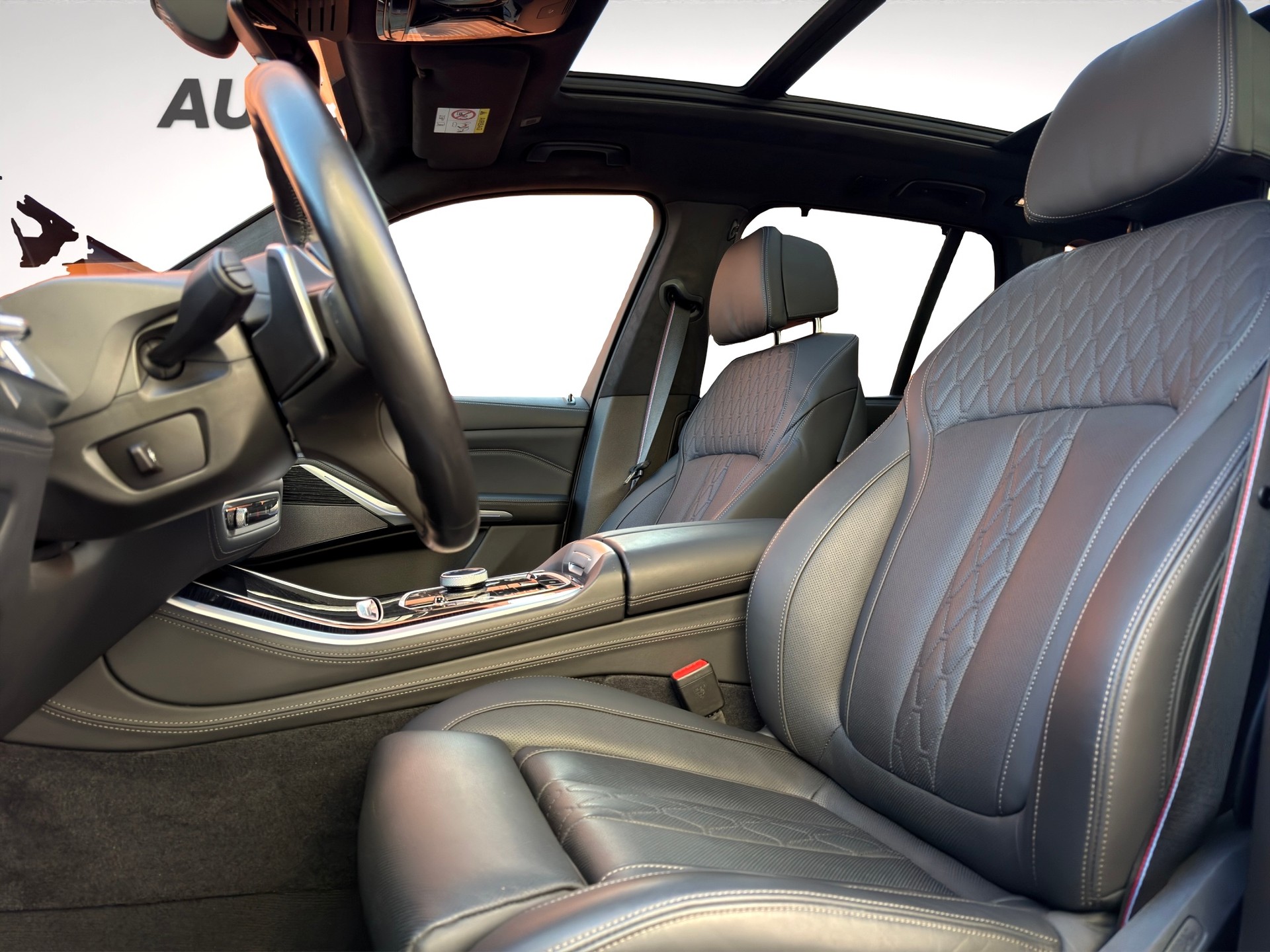 BMW X5 xDrive 48V 40d M Sport Pro Steptronic-image-9
