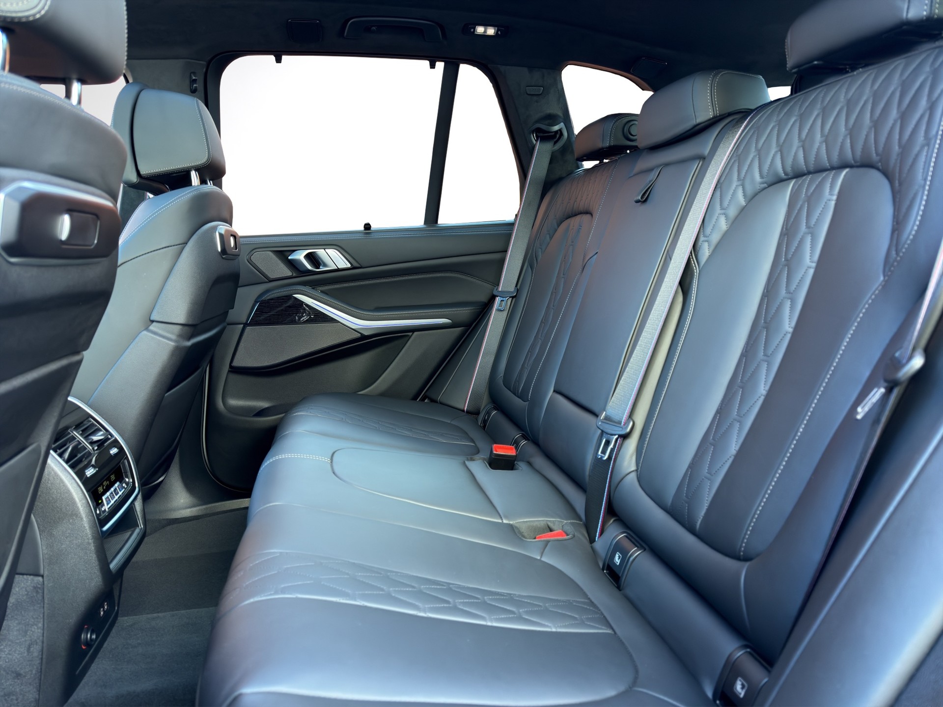 BMW X5 xDrive 48V 40d M Sport Pro Steptronic-image-14