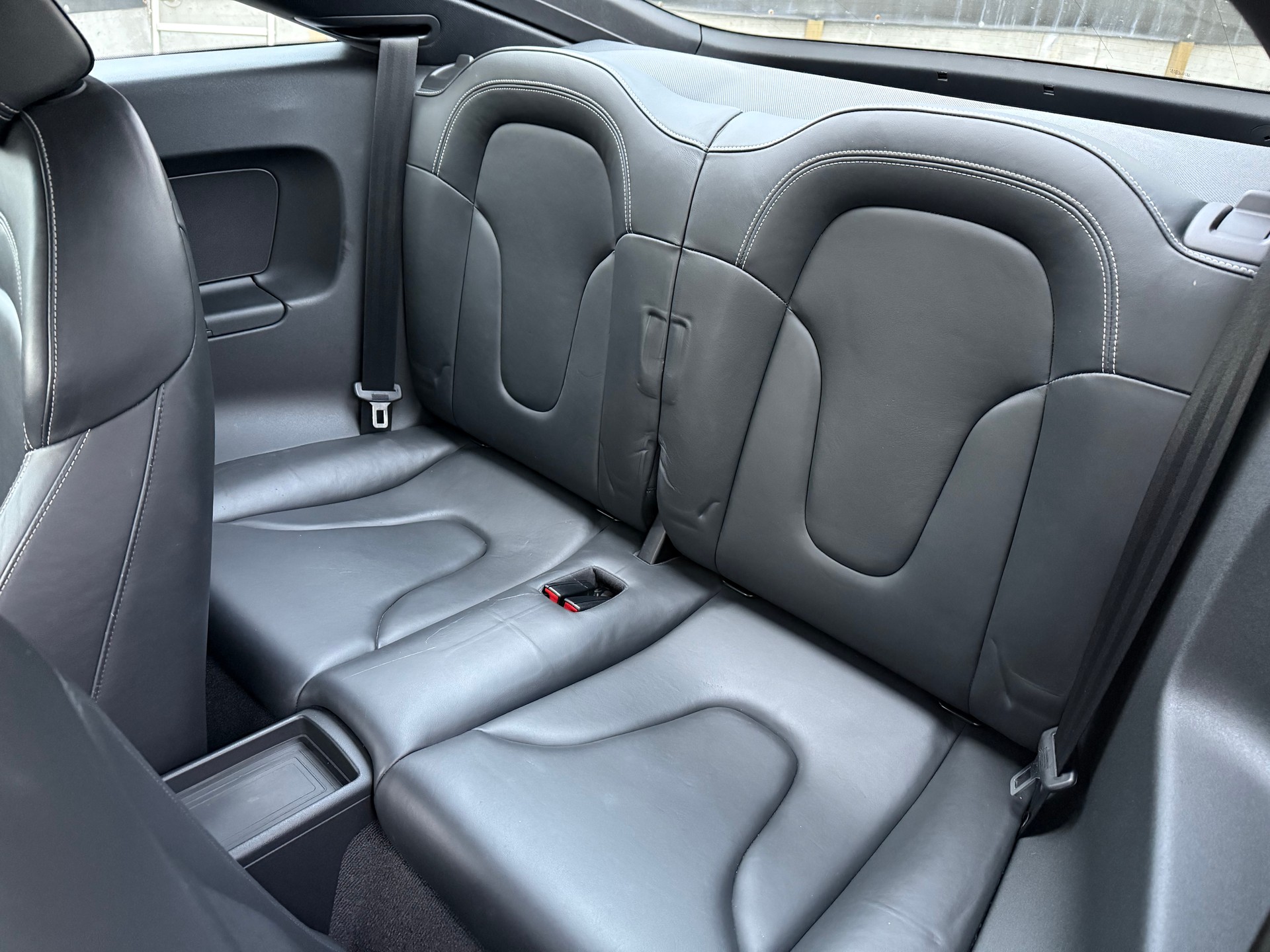 AUDI TTS Coupé 2.0 TFSI quattro S-tronic S-LINE-image-11