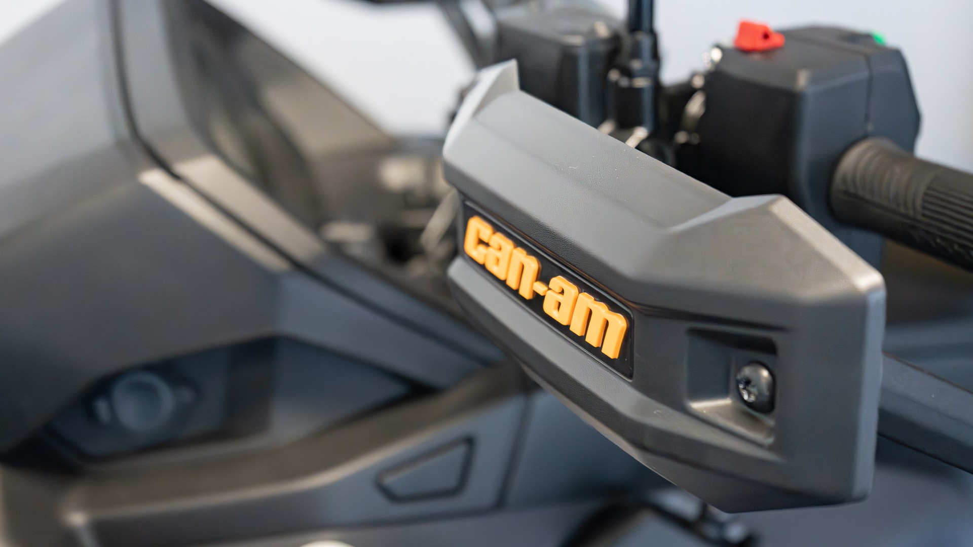 CAN-AM Outlander 1000R MAX X-TP-showroom-element-2