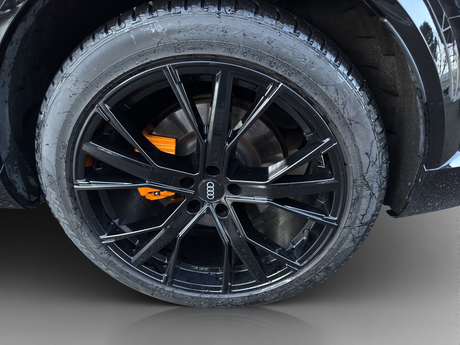 AUDI e-tron S quattro-image-14