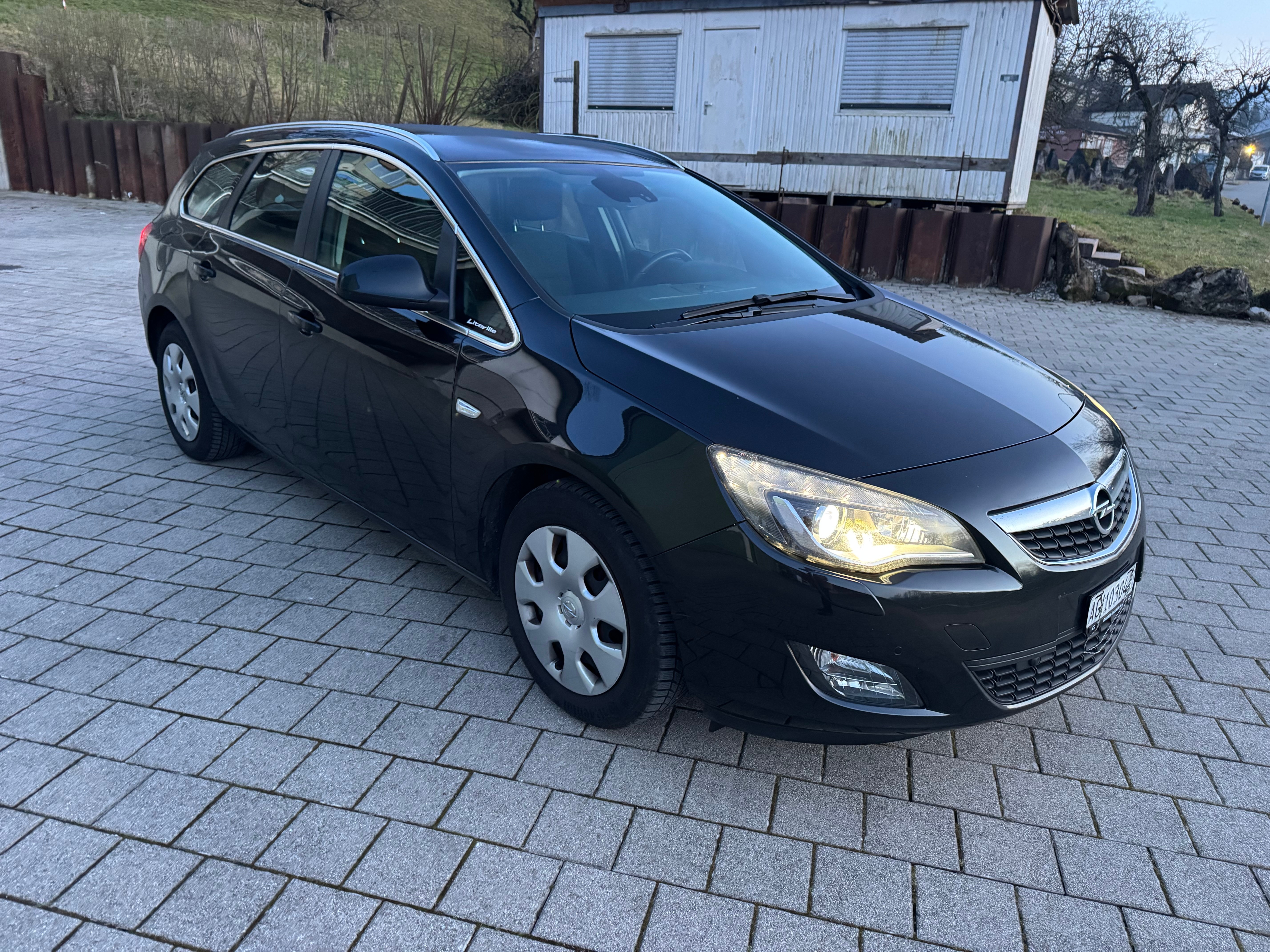Car photo