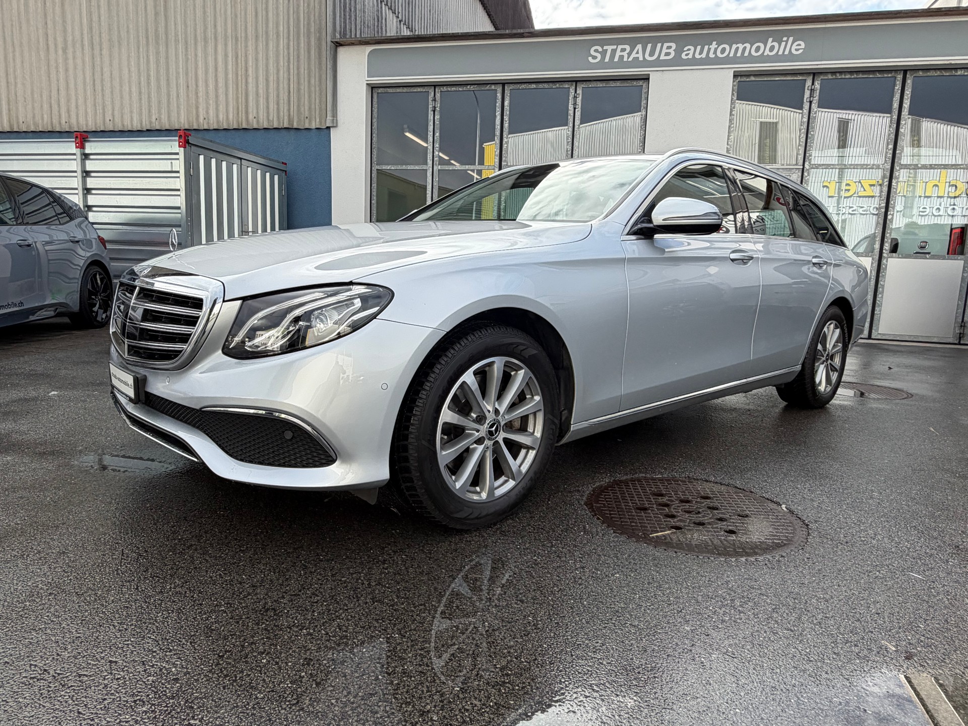 MERCEDES-BENZ E 220 d Exclusive 4Matic 9G-Tronic-image-1