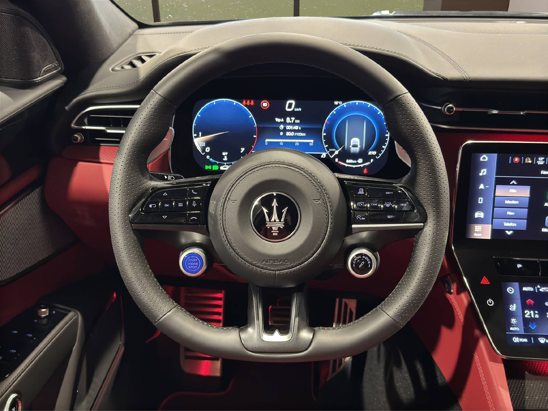 MASERATI Grecale 2.0 Hybrid Modena-image-9