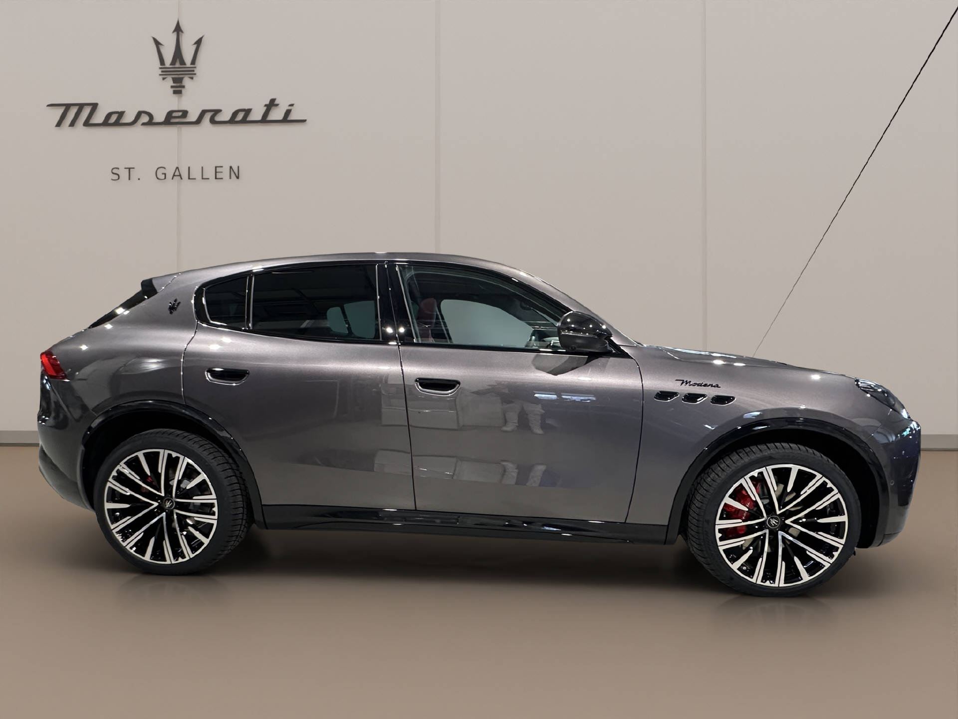 MASERATI Grecale 2.0 Hybrid Modena-image-3