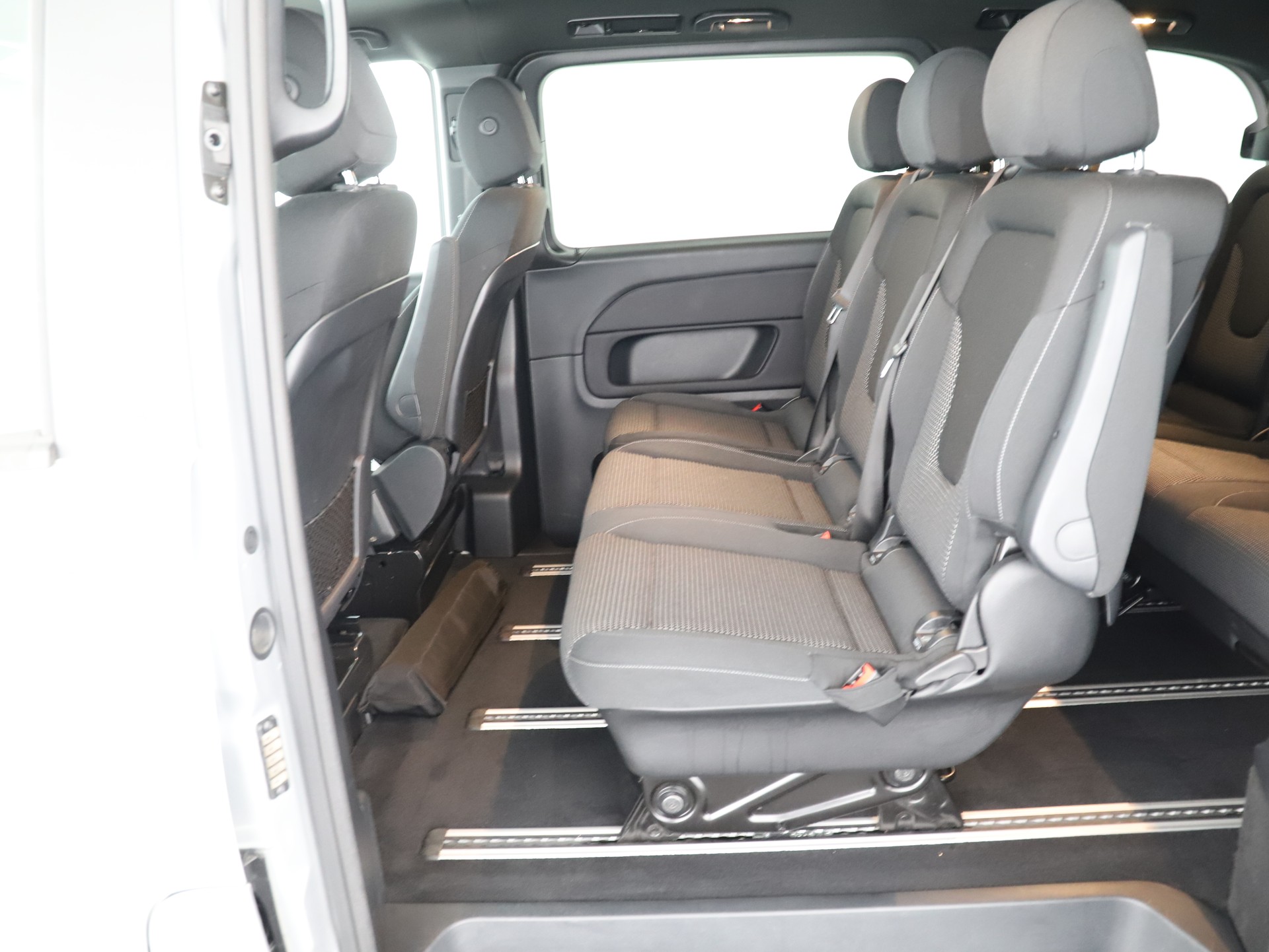 MERCEDES-BENZ V 250 d K Trend 4Matic-image-13
