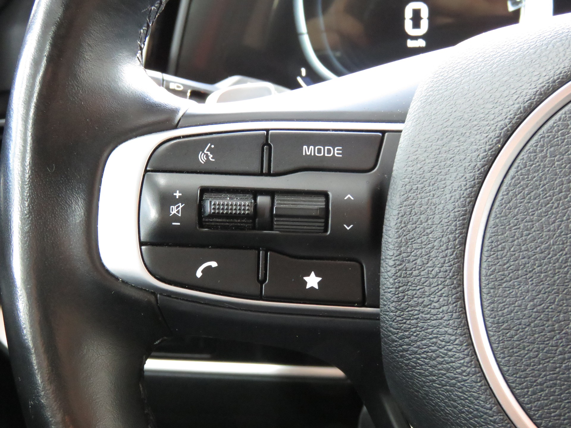 KIA Sportage 1.6T-GDi HEV Power Edition 4x4 Automat-image-16