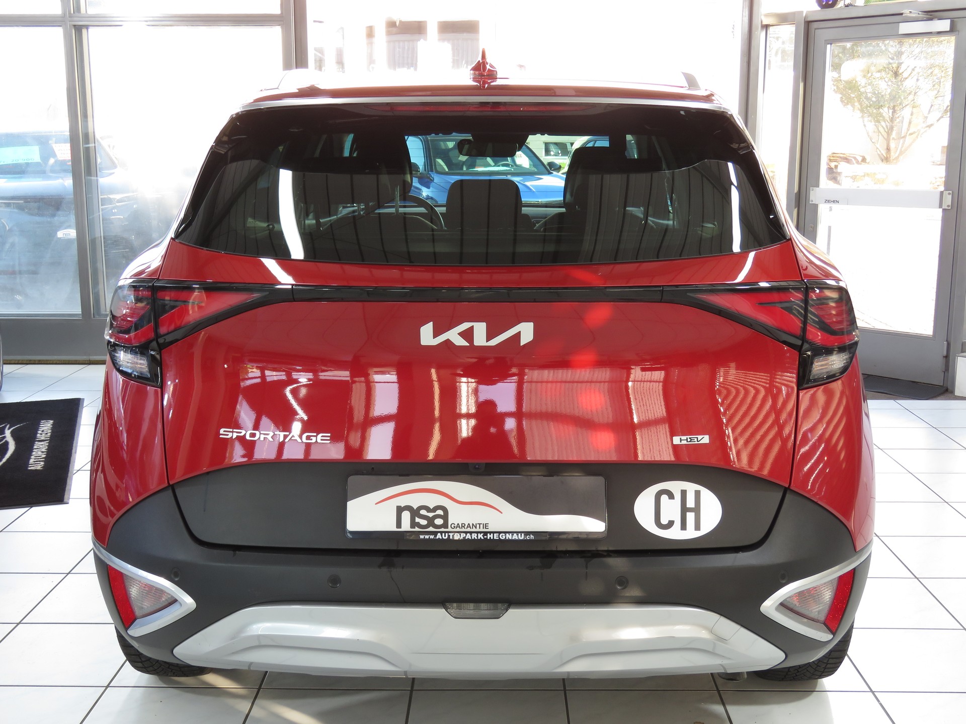 KIA Sportage 1.6T-GDi HEV Power Edition 4x4 Automat-image-4