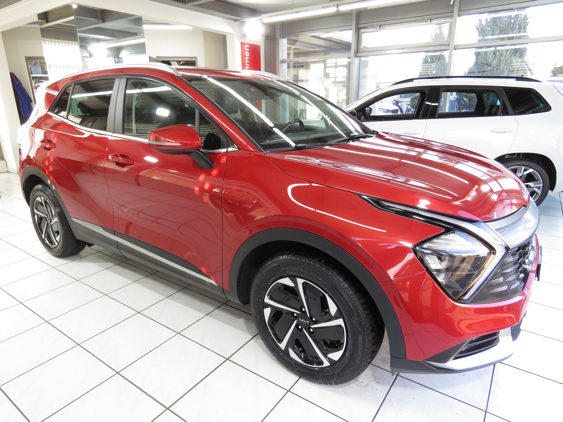 KIA Sportage 1.6T-GDi HEV Power Edition 4x4 Automat-image-2