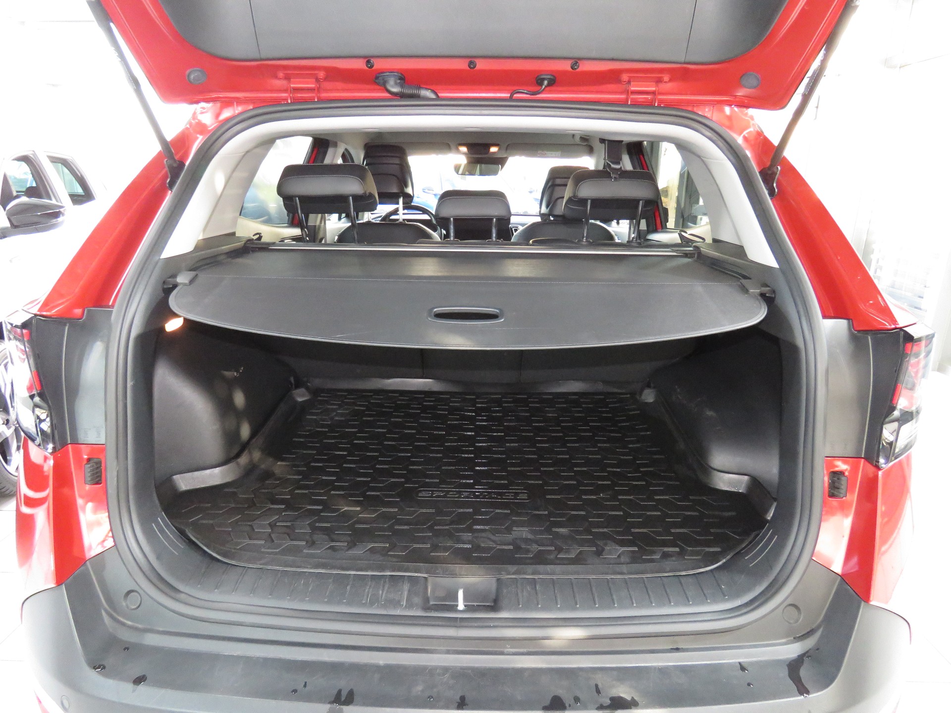 KIA Sportage 1.6T-GDi HEV Power Edition 4x4 Automat-image-9